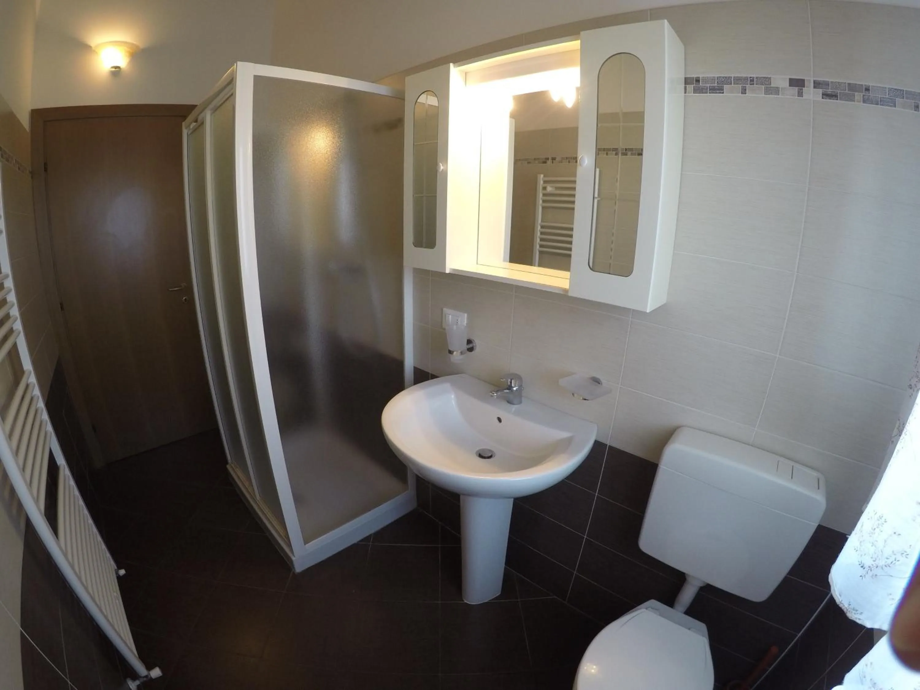 Shower in Residence Caorle Apartments - Agenzia Cocal