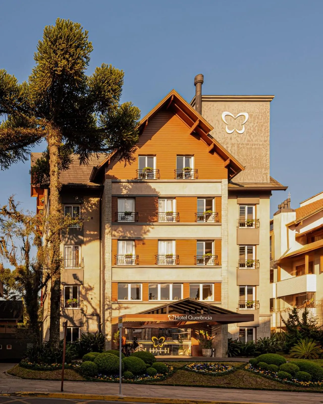 Property building in Hotel Querência