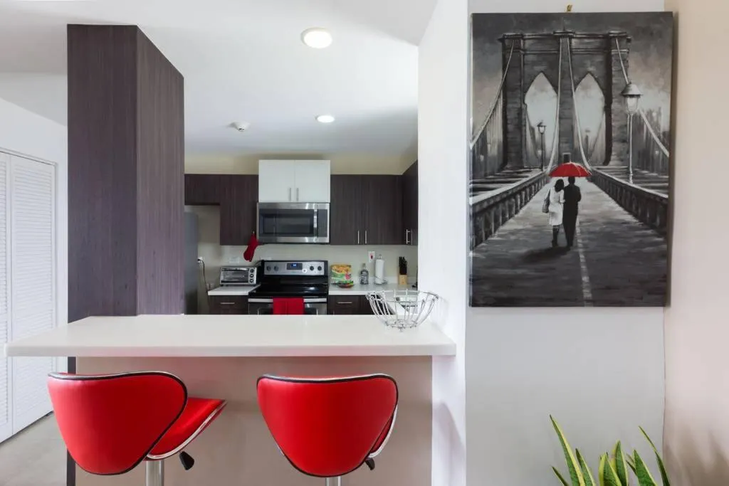 Kitchen or kitchenette in The Brompton's Luxury Apartment