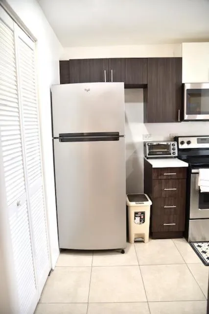Kitchen or kitchenette in The Brompton's Luxury Apartment