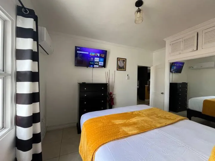 Bedroom, Bed in The Brompton's Luxury Apartment