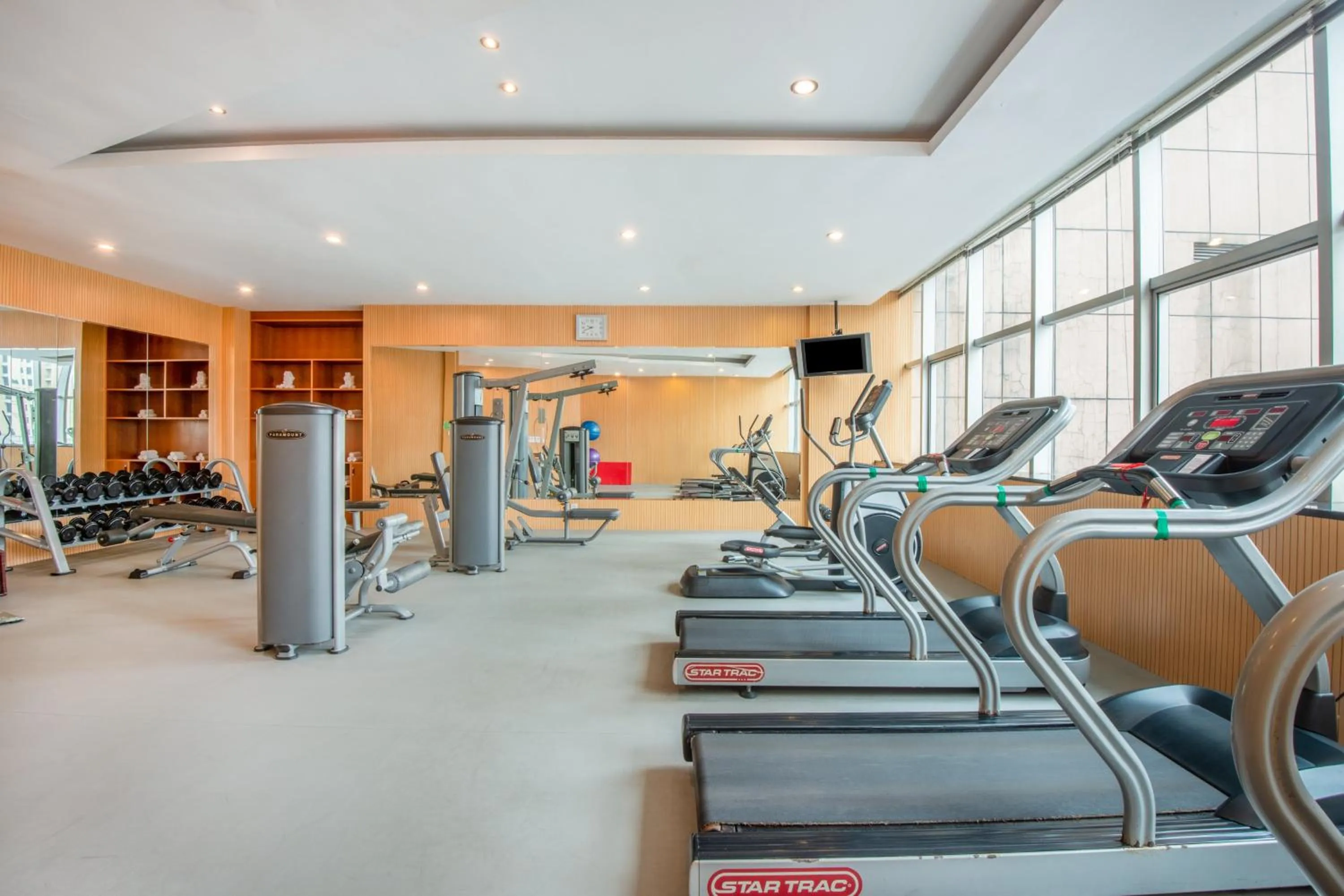 Fitness centre/facilities in Holiday Inn Xiaoshan by IHG