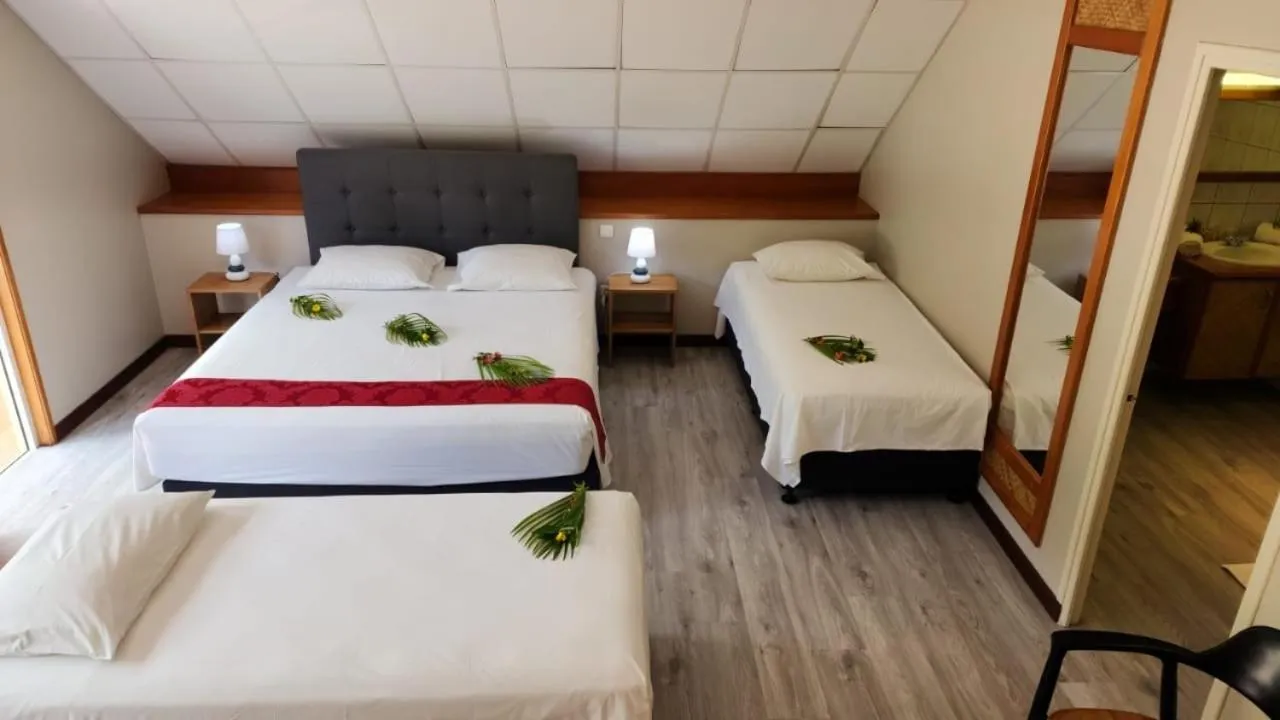 Photo of the whole room, Bed in Hotel Hibiscus