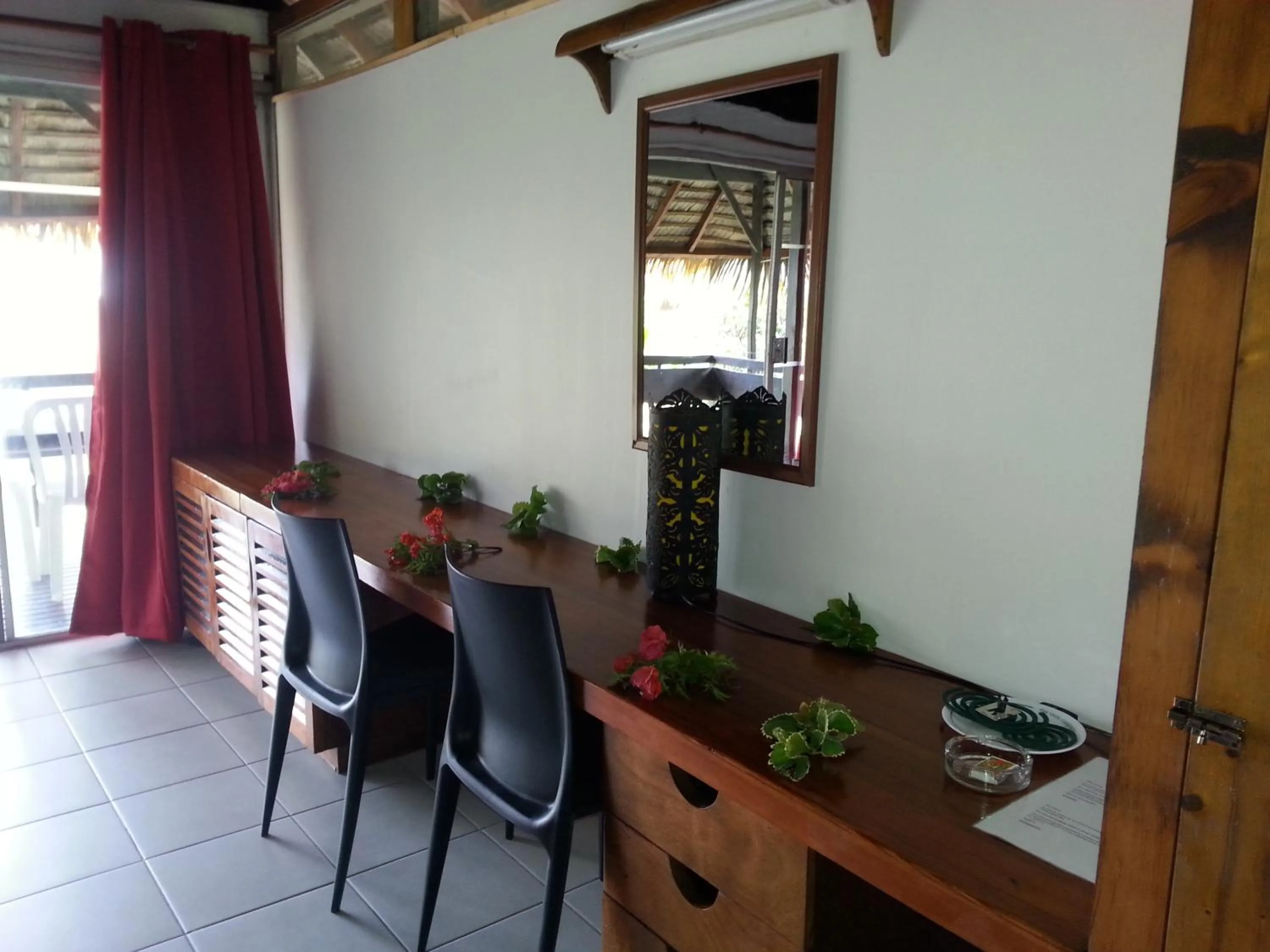 Bungalow with Lagoon View - Double in Hotel Hibiscus