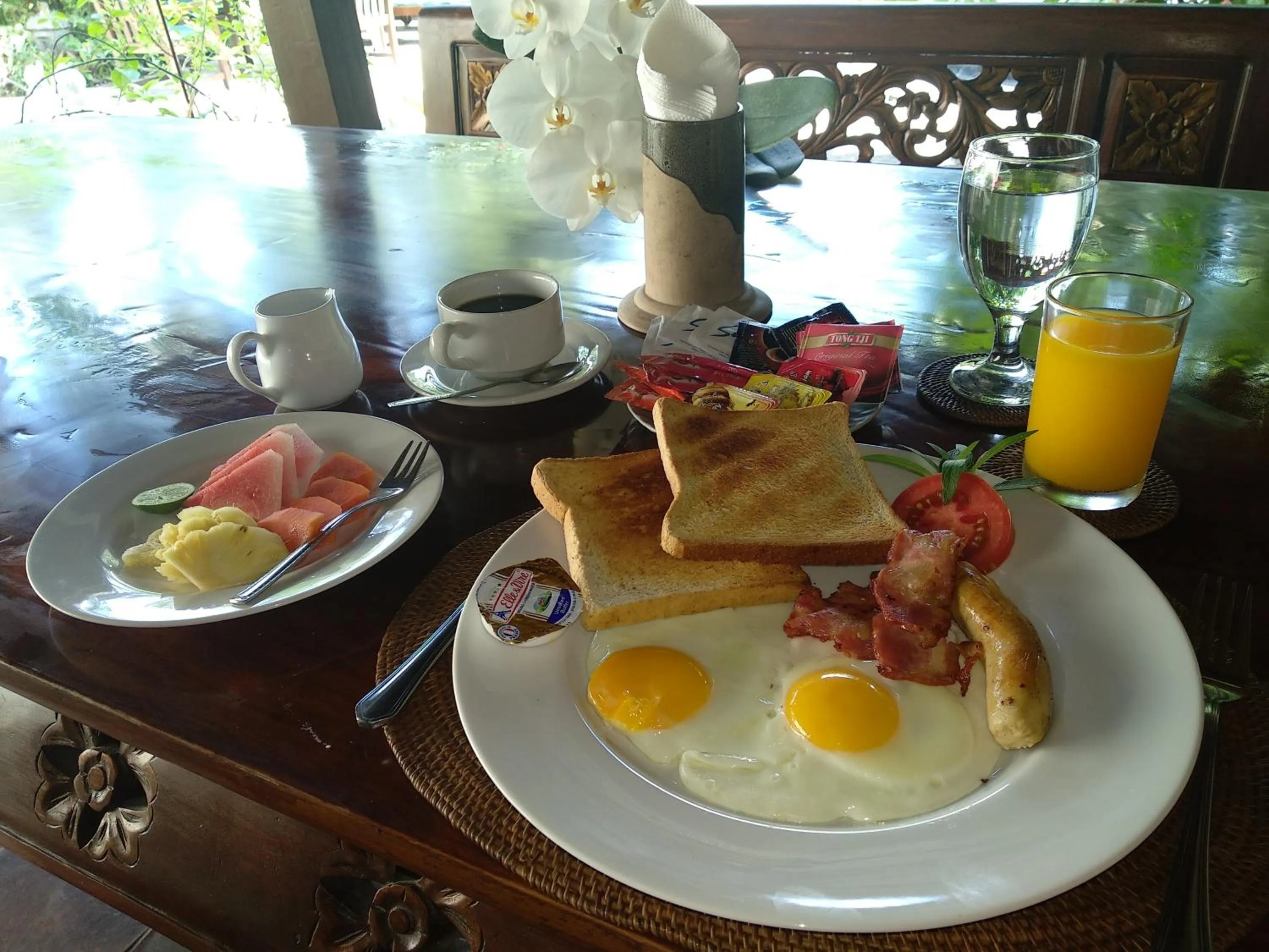 Breakfast in Dewani Villa Resort