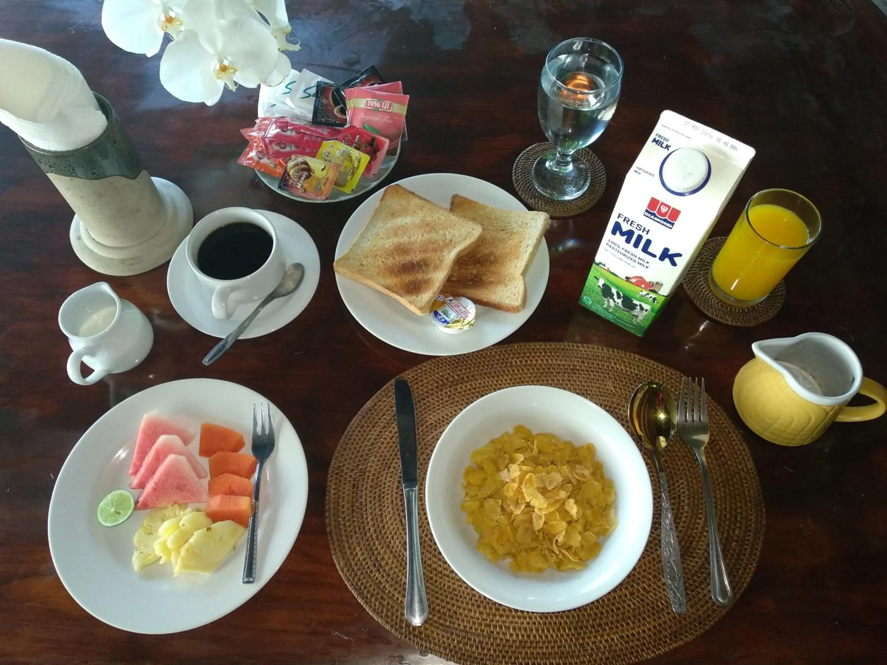 Breakfast in Dewani Villa Resort