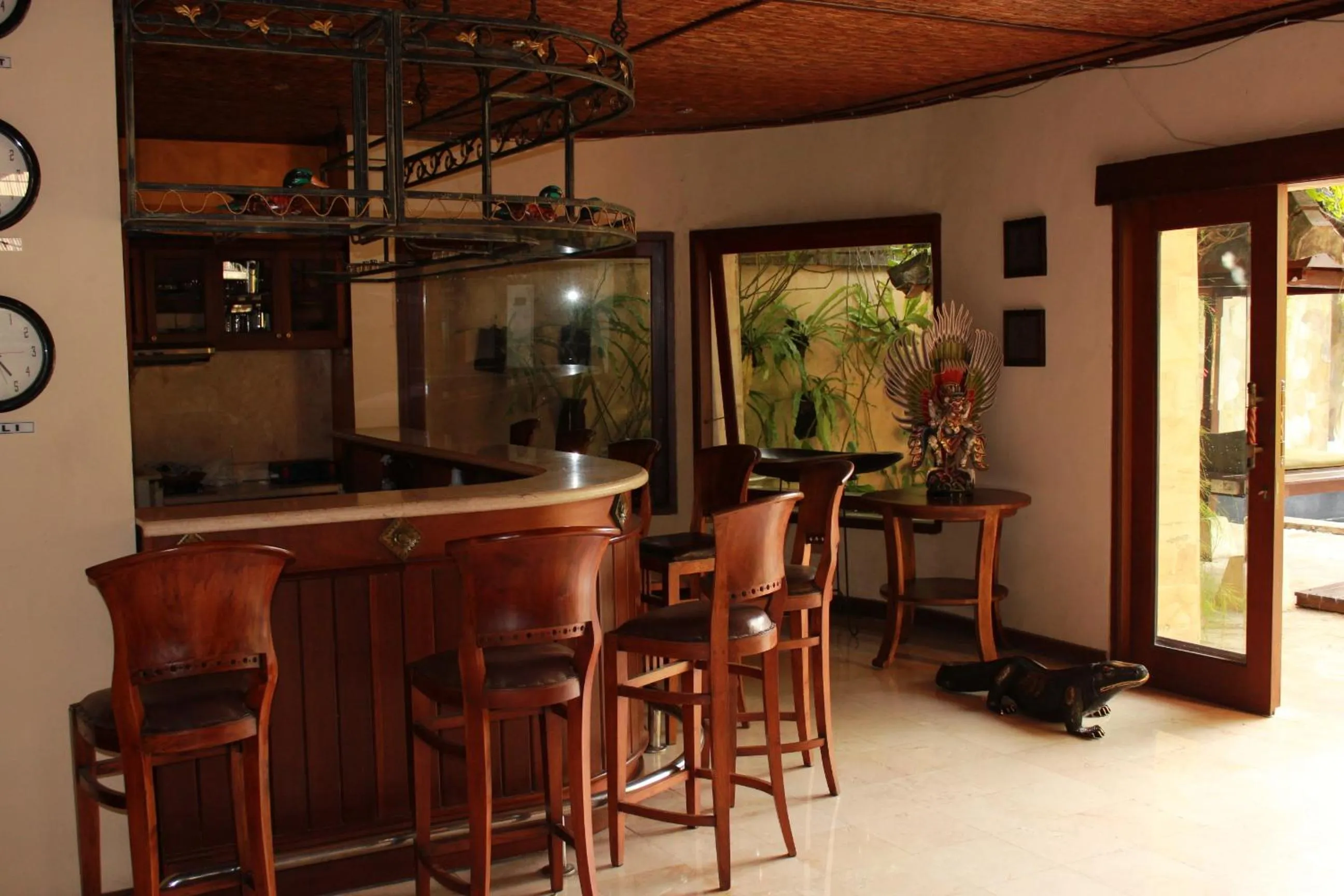 Lounge or bar in Dewani Villa Resort