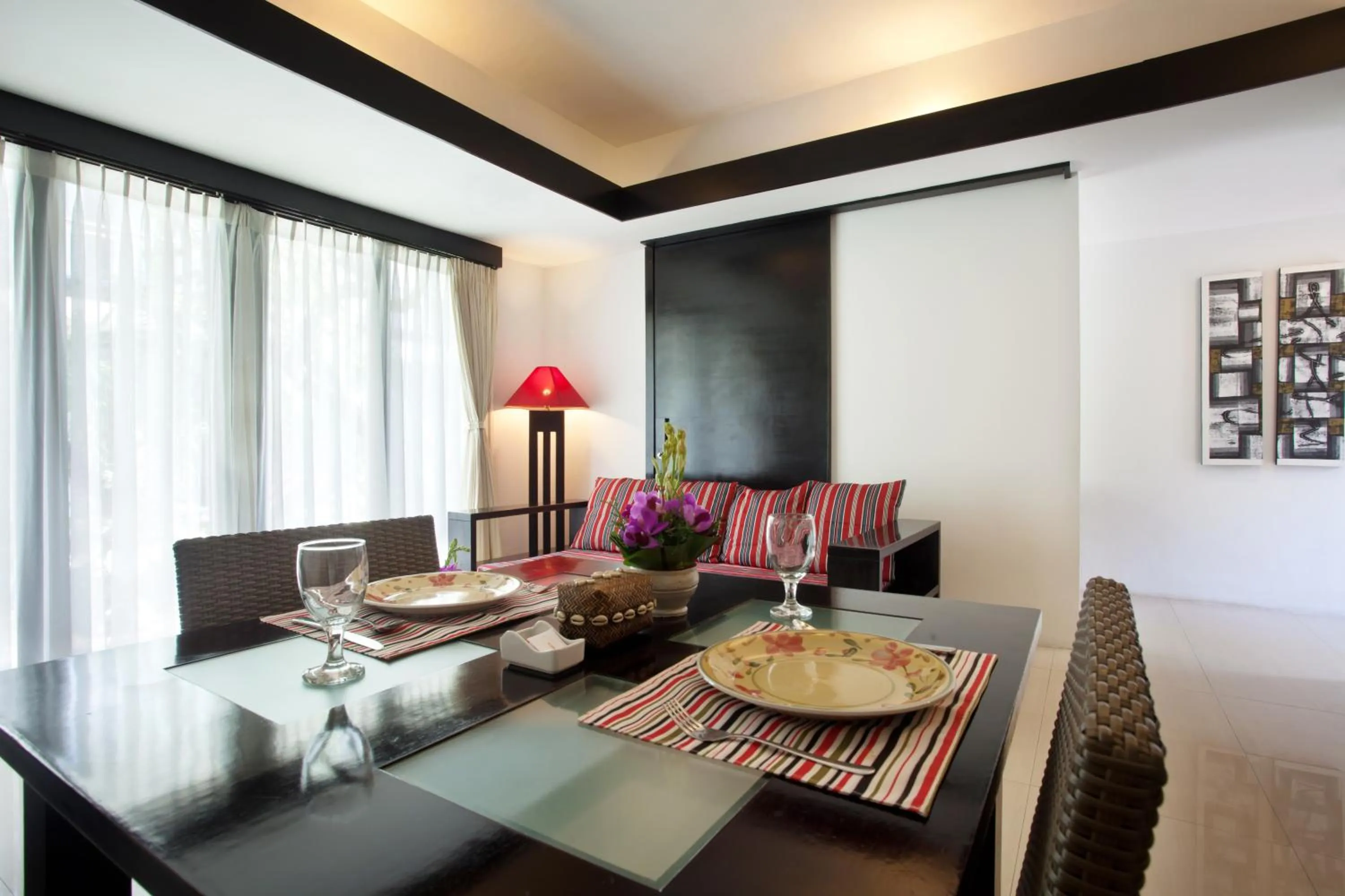 Dining area in S'cape Condotel