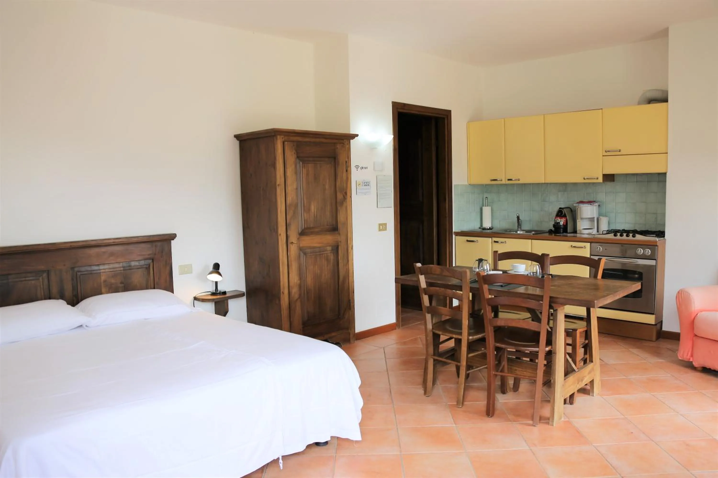 Photo of the whole room, Bed in Appartamenti Ferrari Residence