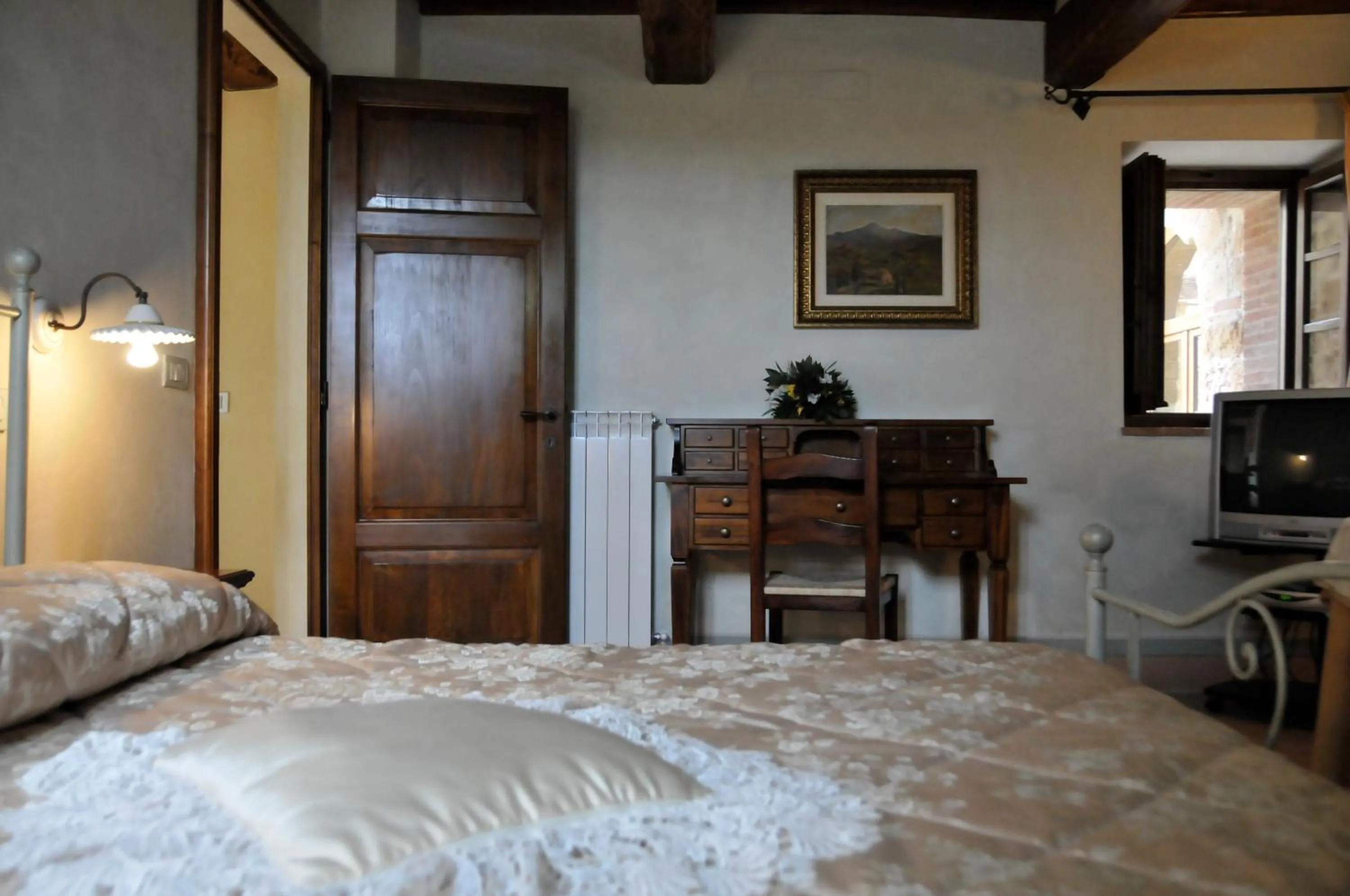 Photo of the whole room, Bed in Agriturismo Il Macchione