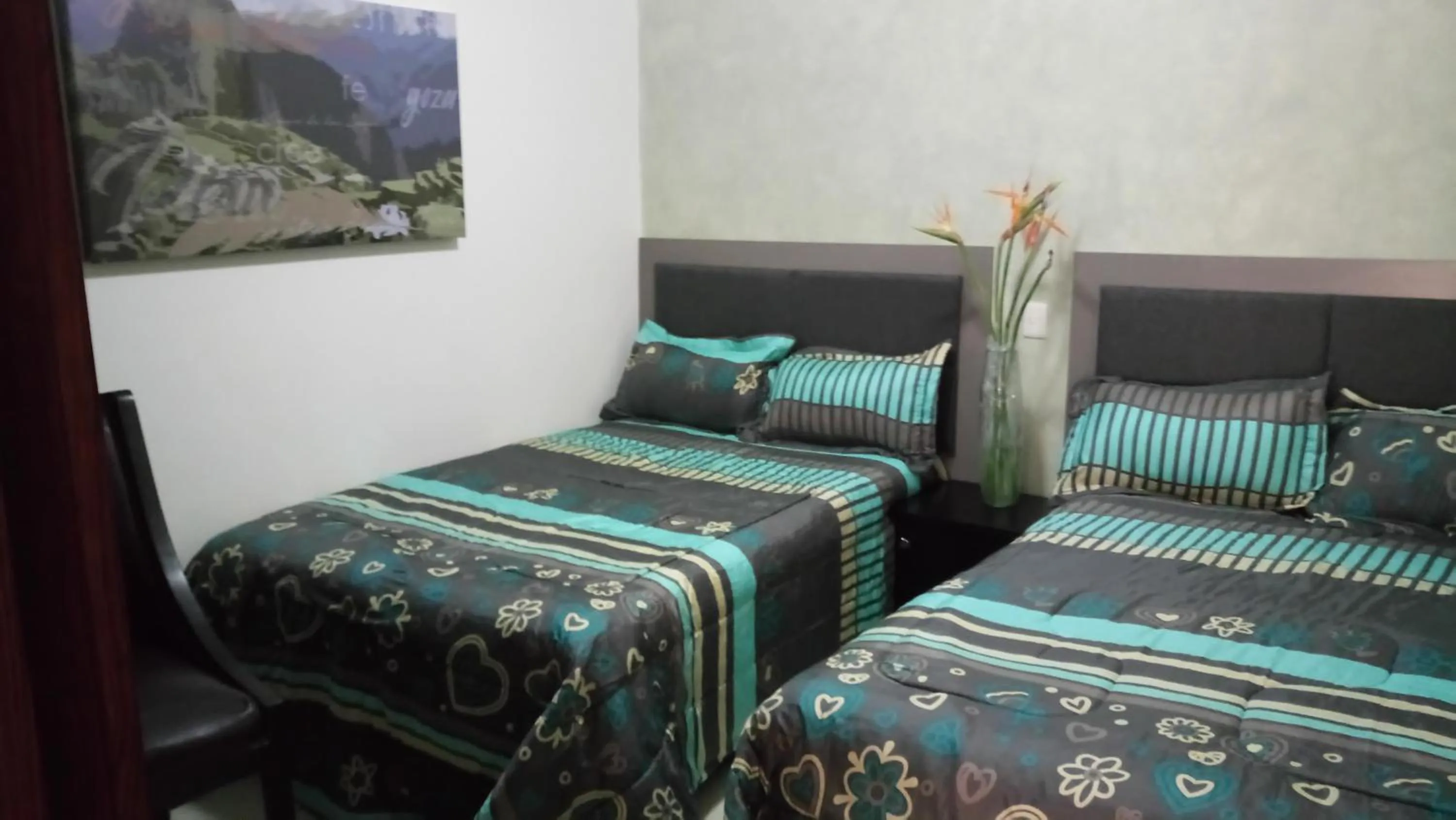 Photo of the whole room, Bed in Suites Sta Tere