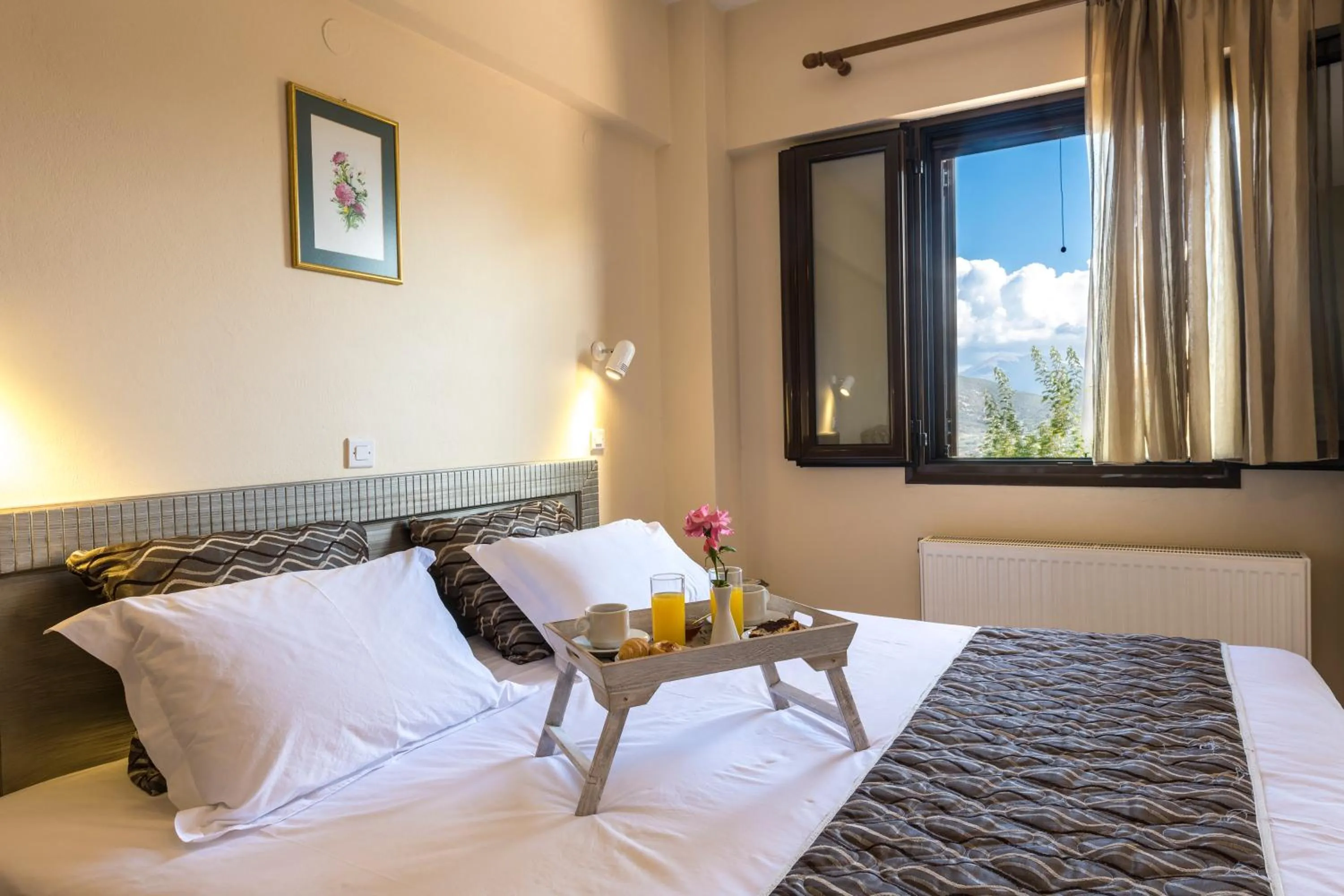 Bedroom, Bed in Thermios Apollon