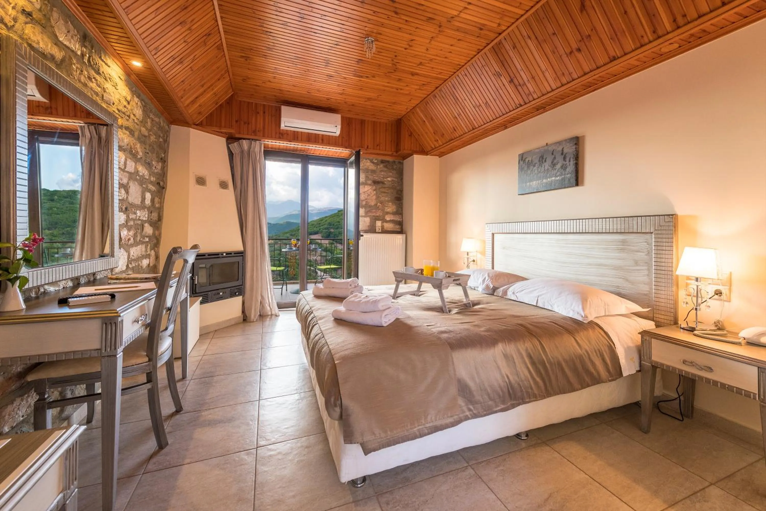 Bedroom, Bed in Thermios Apollon