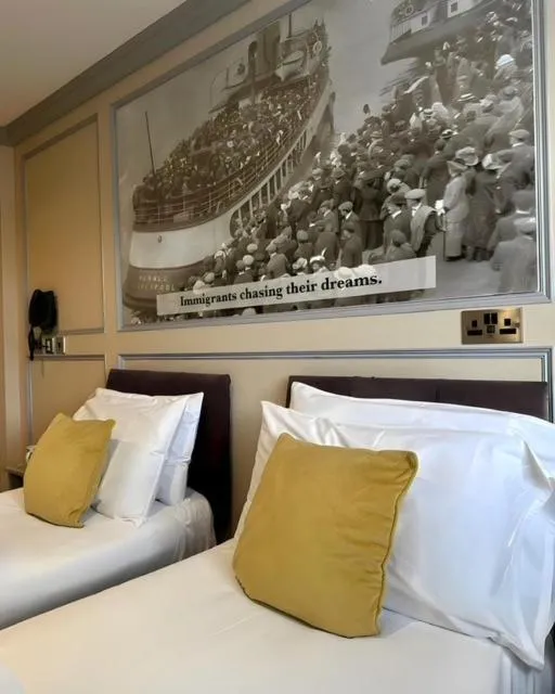 Bed in Central Station Hotel Liverpool