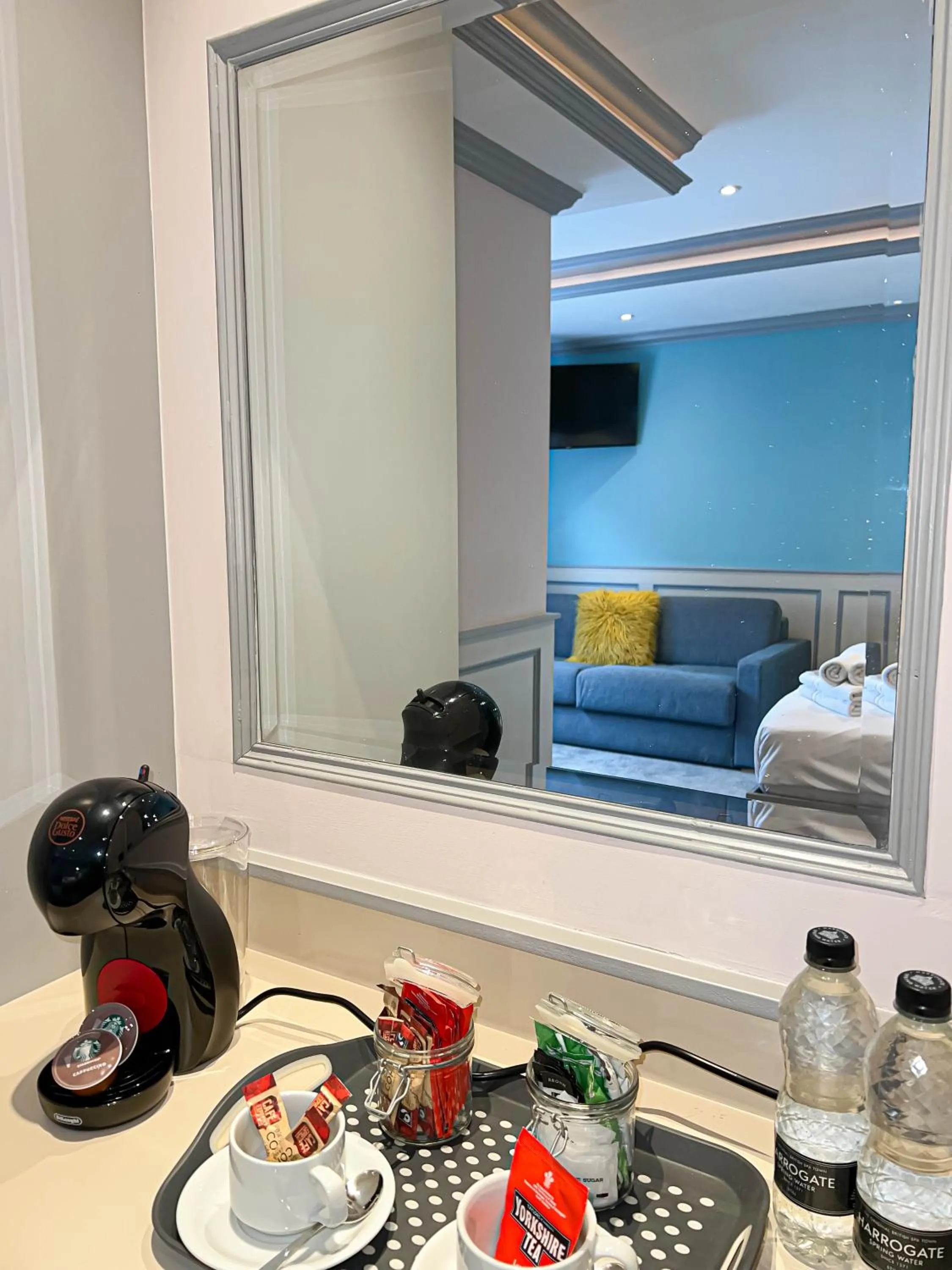 Coffee/tea facilities, Bed in Central Station Hotel Liverpool