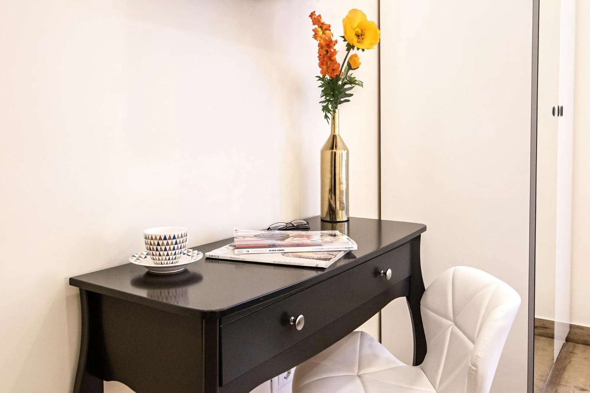 Decorative detail in Quiriti Vatican Relais