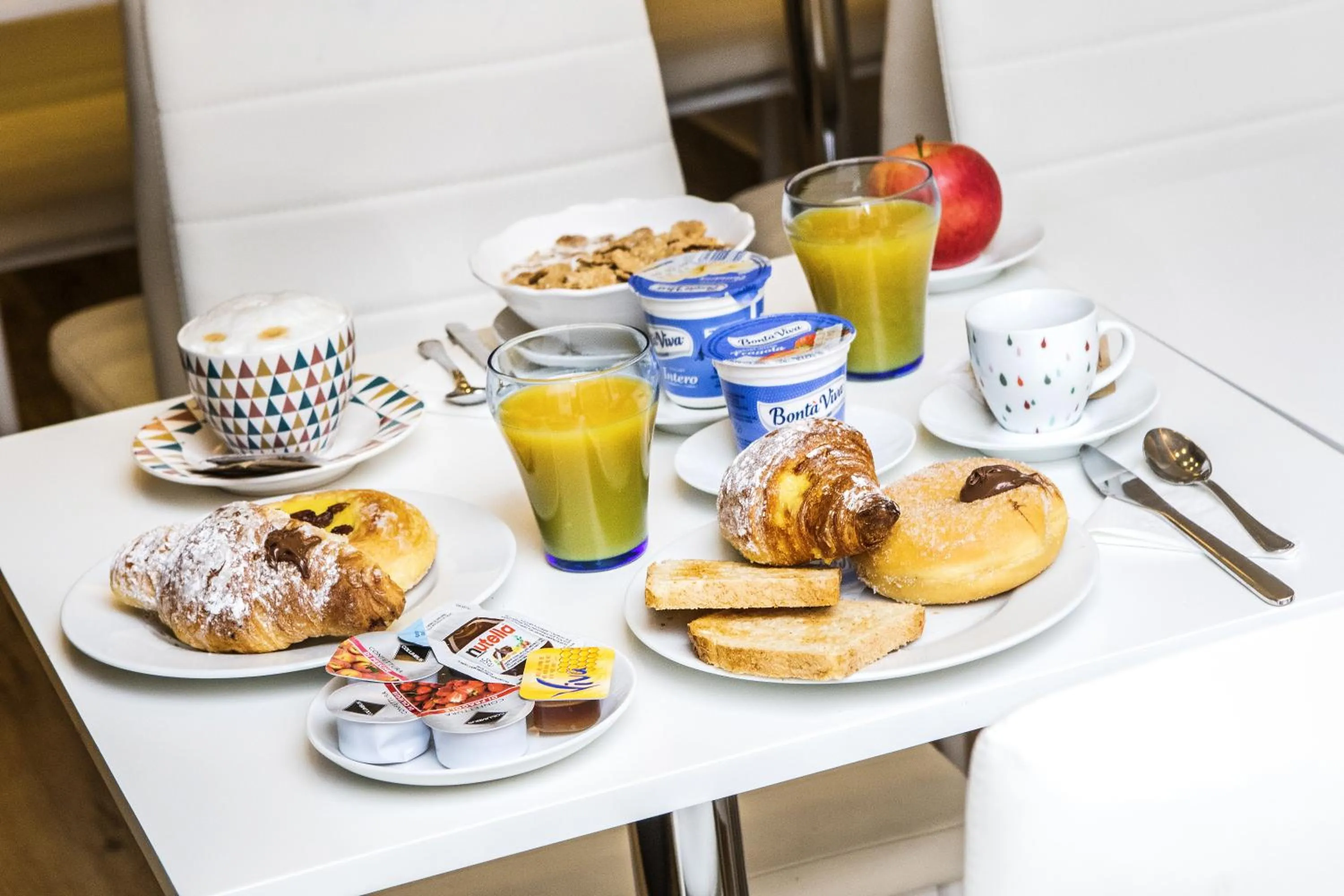 Continental breakfast in Quiriti Vatican Relais