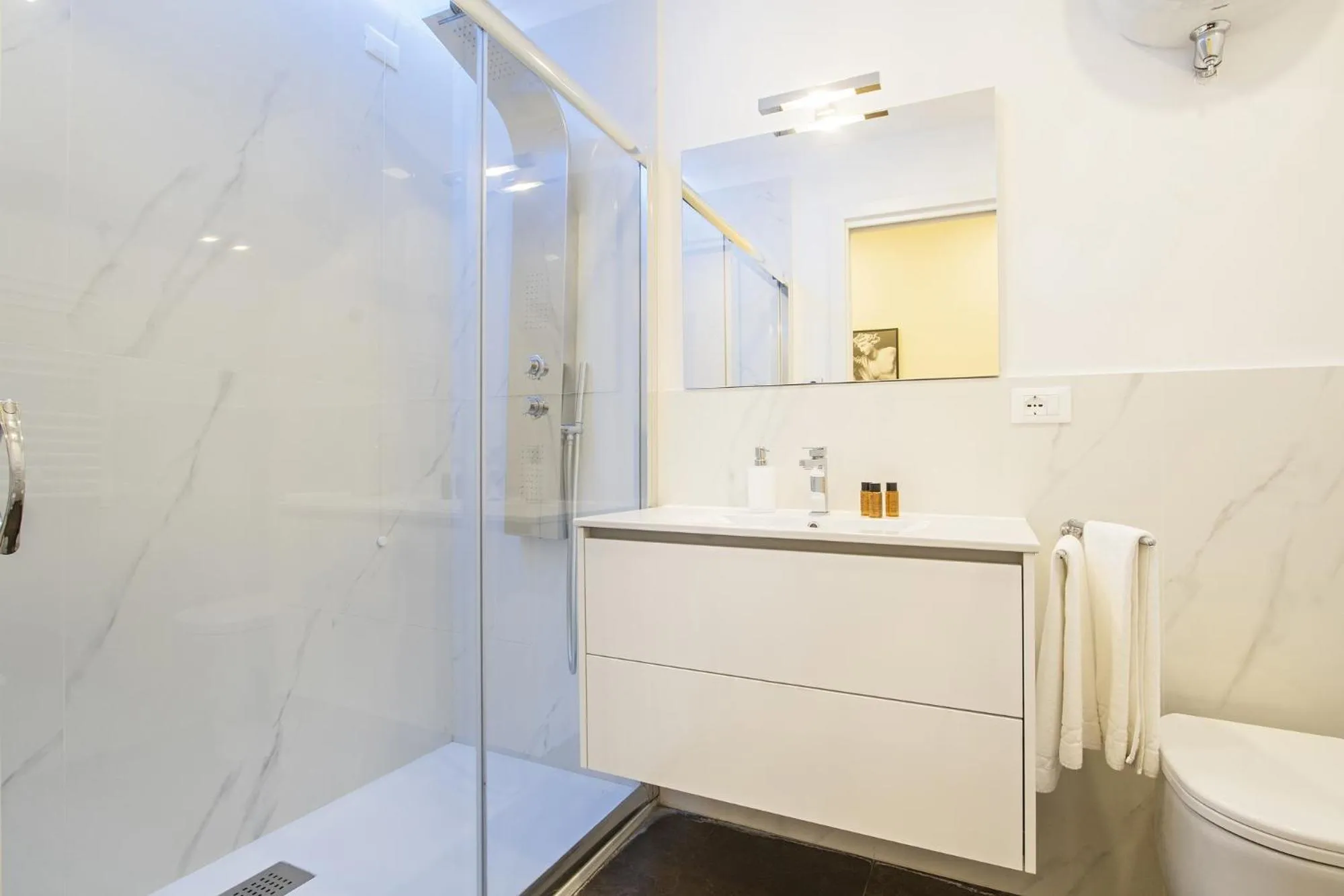 Bathroom in Quiriti Vatican Relais