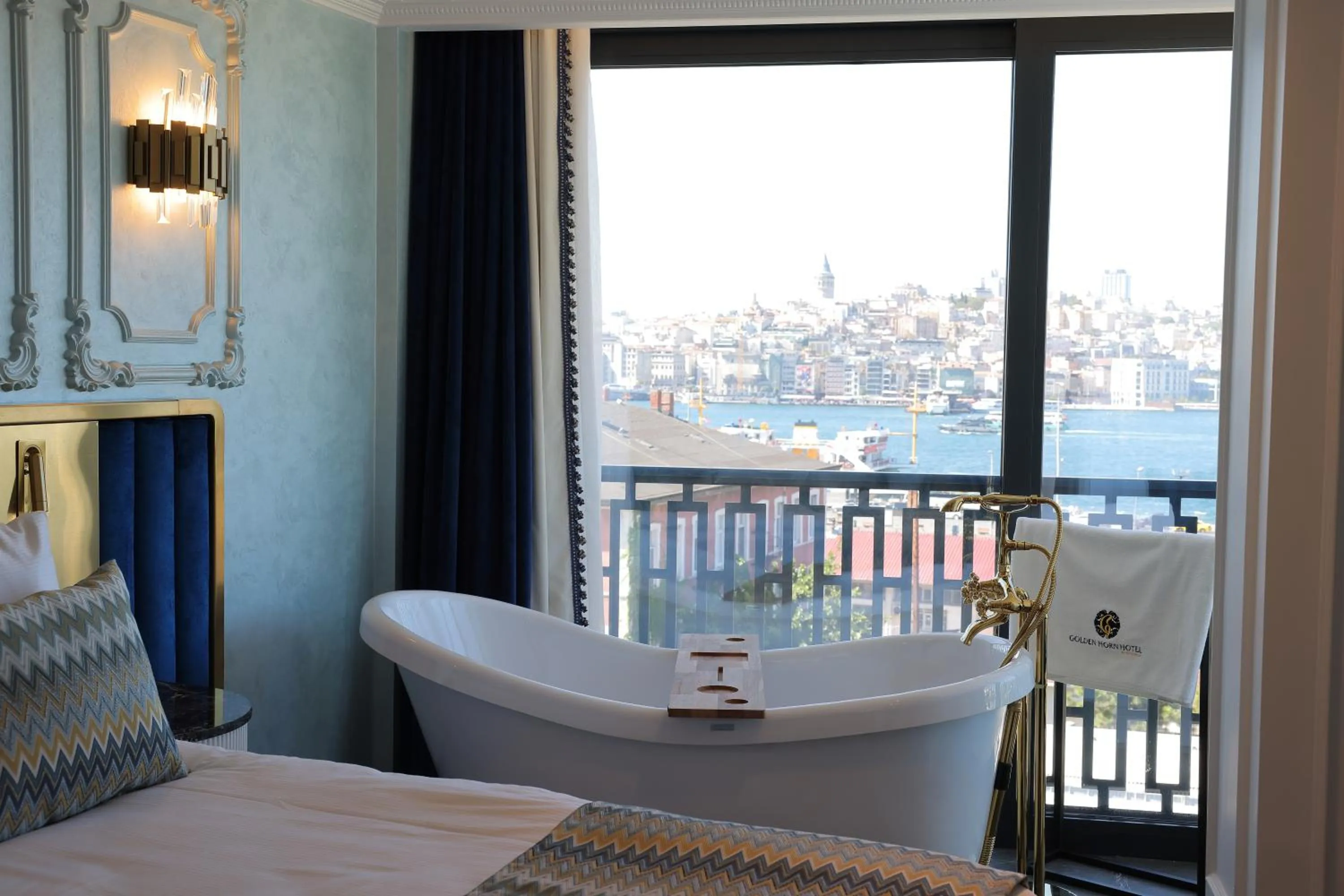 Bed in Golden Horn Bosphorus Hotel