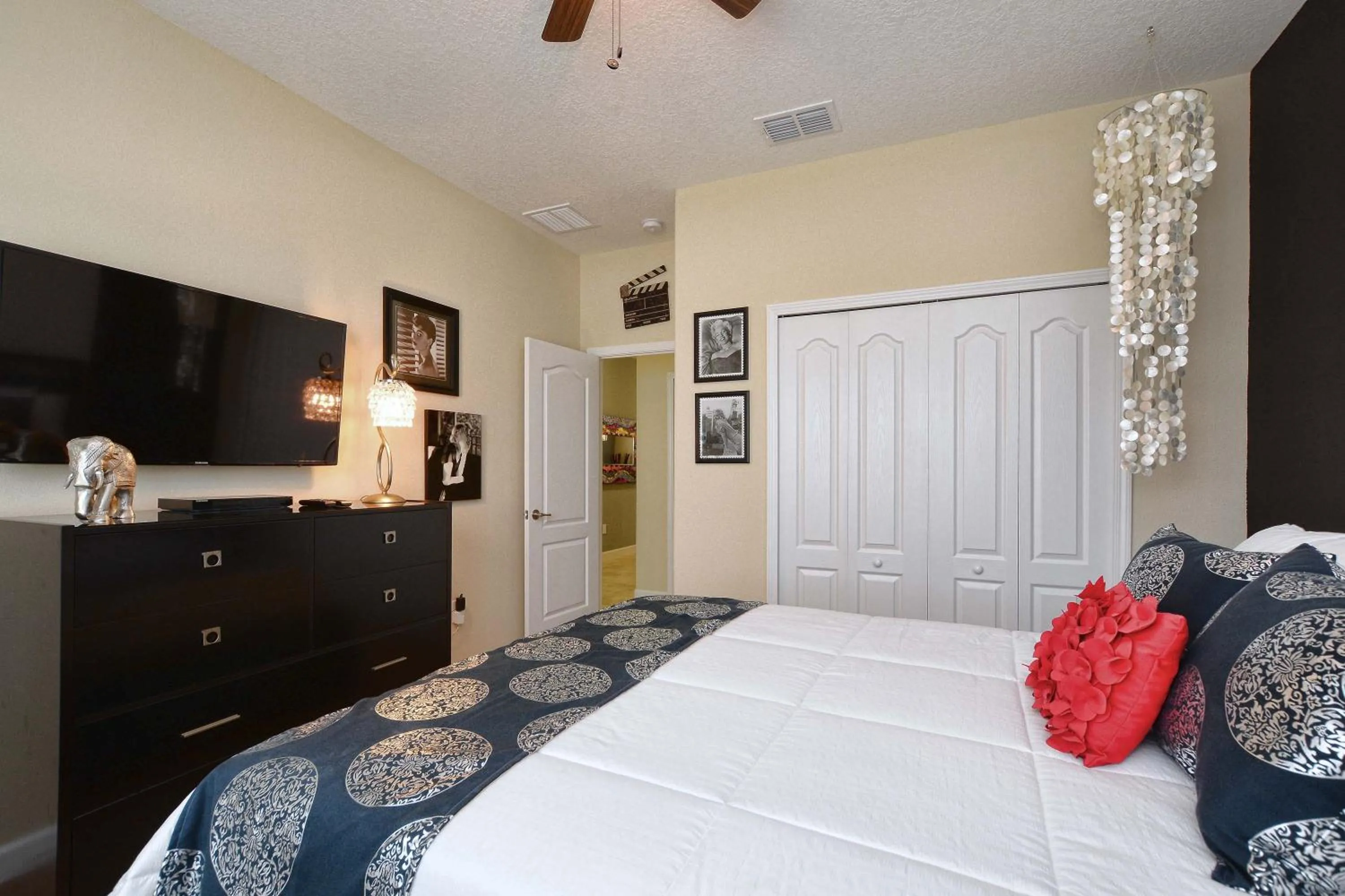 TV and multimedia, Bed in DISNEY area Luxurious House-Private Pool