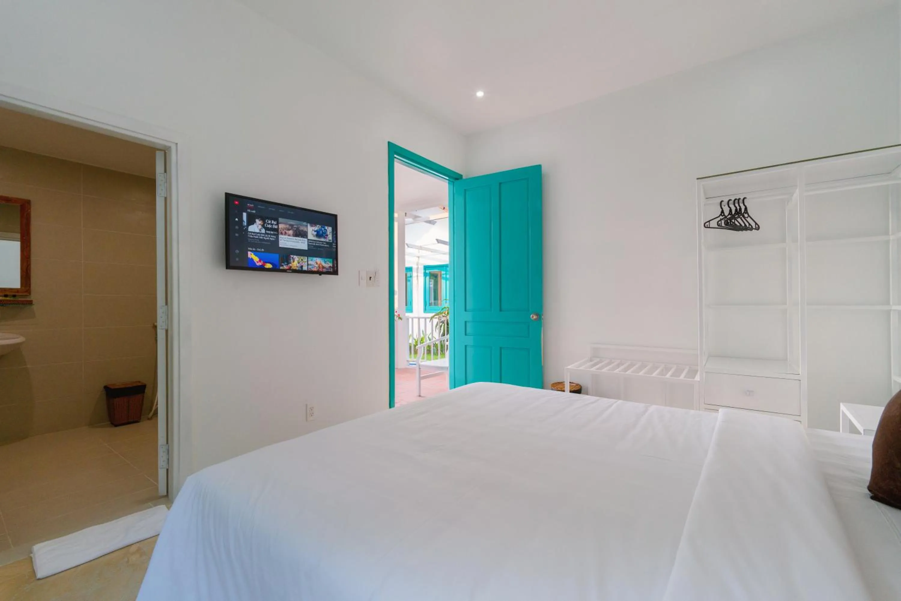 Bedroom, Bed in Philip Bungalow