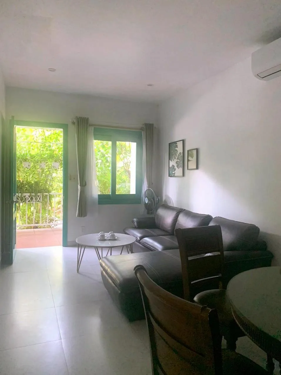 Living room in Philip Bungalow