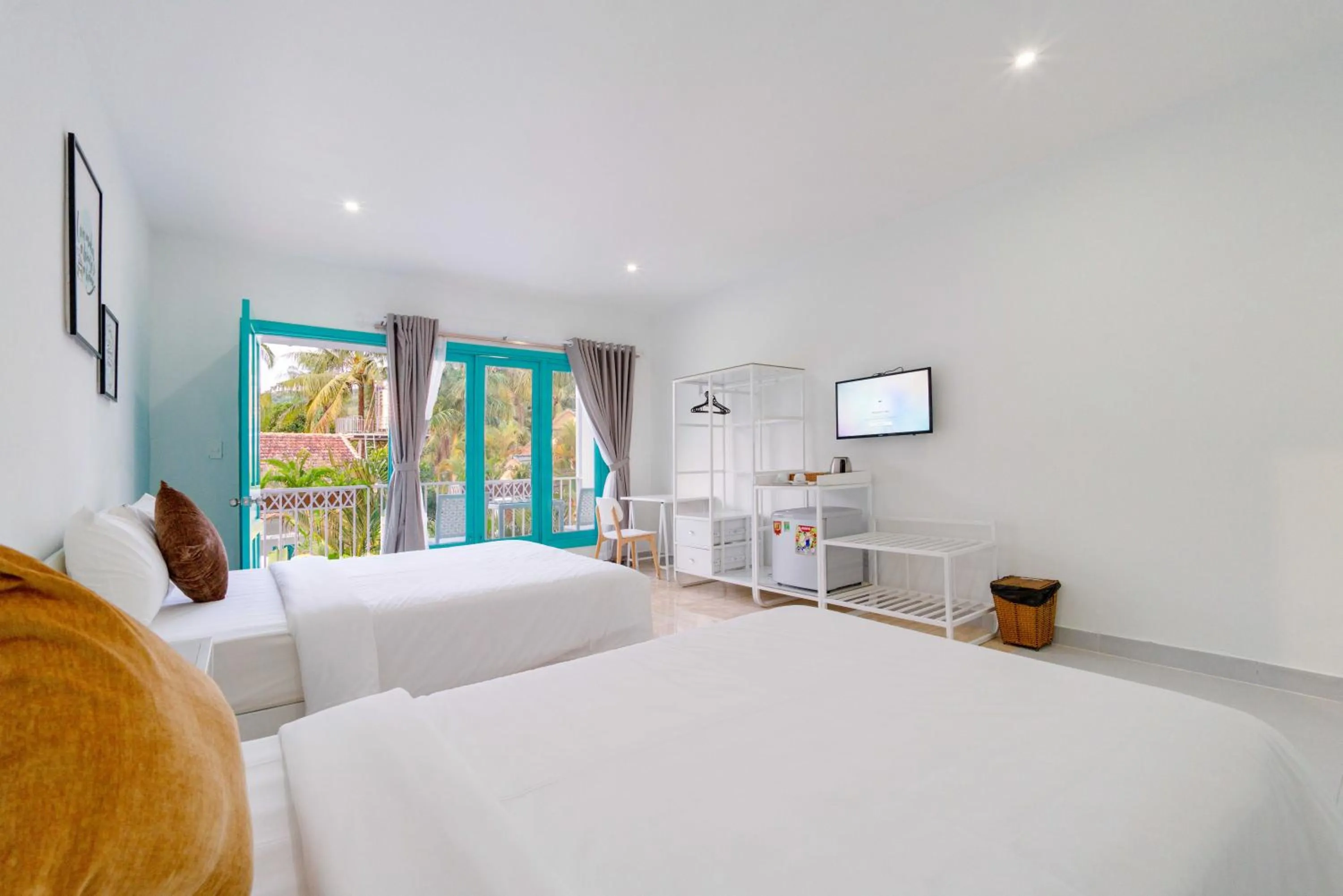 Bedroom, Bed in Philip Bungalow