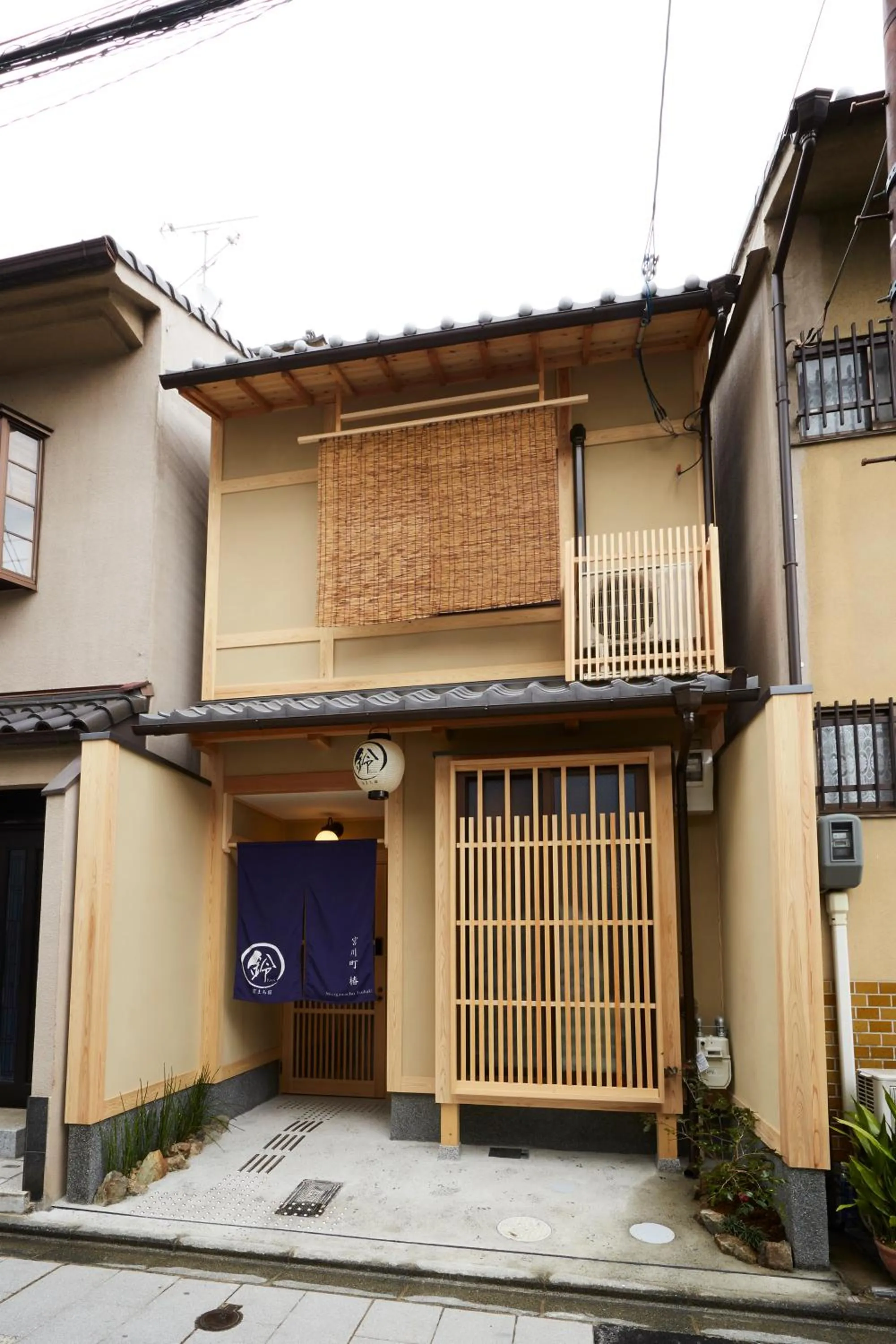Facade/entrance in Rinn Miyagawacho Tsubaki