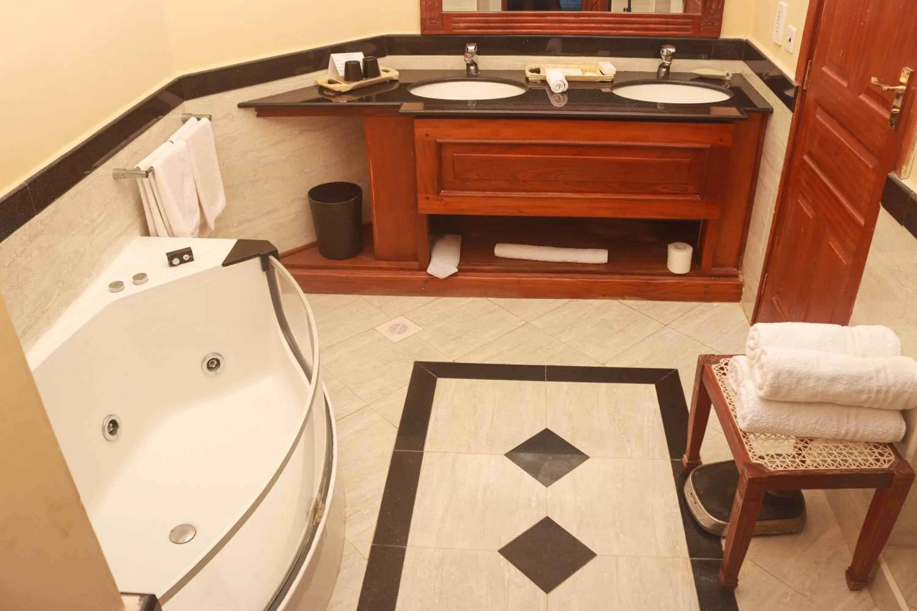 Bathroom in Ocean Beach Resort & SPA