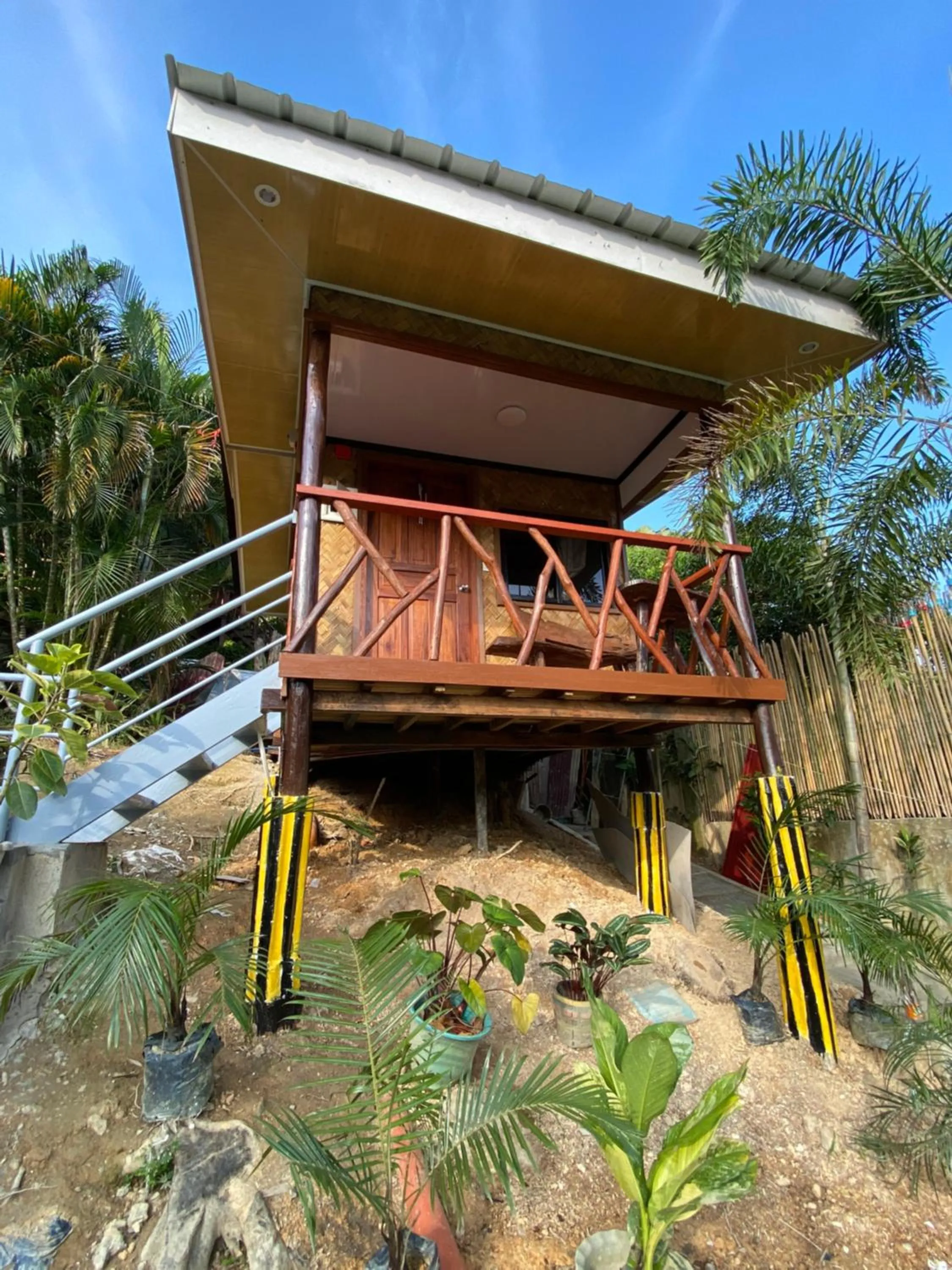 Balcony/Terrace in MiL's Hillside Tourist Inn