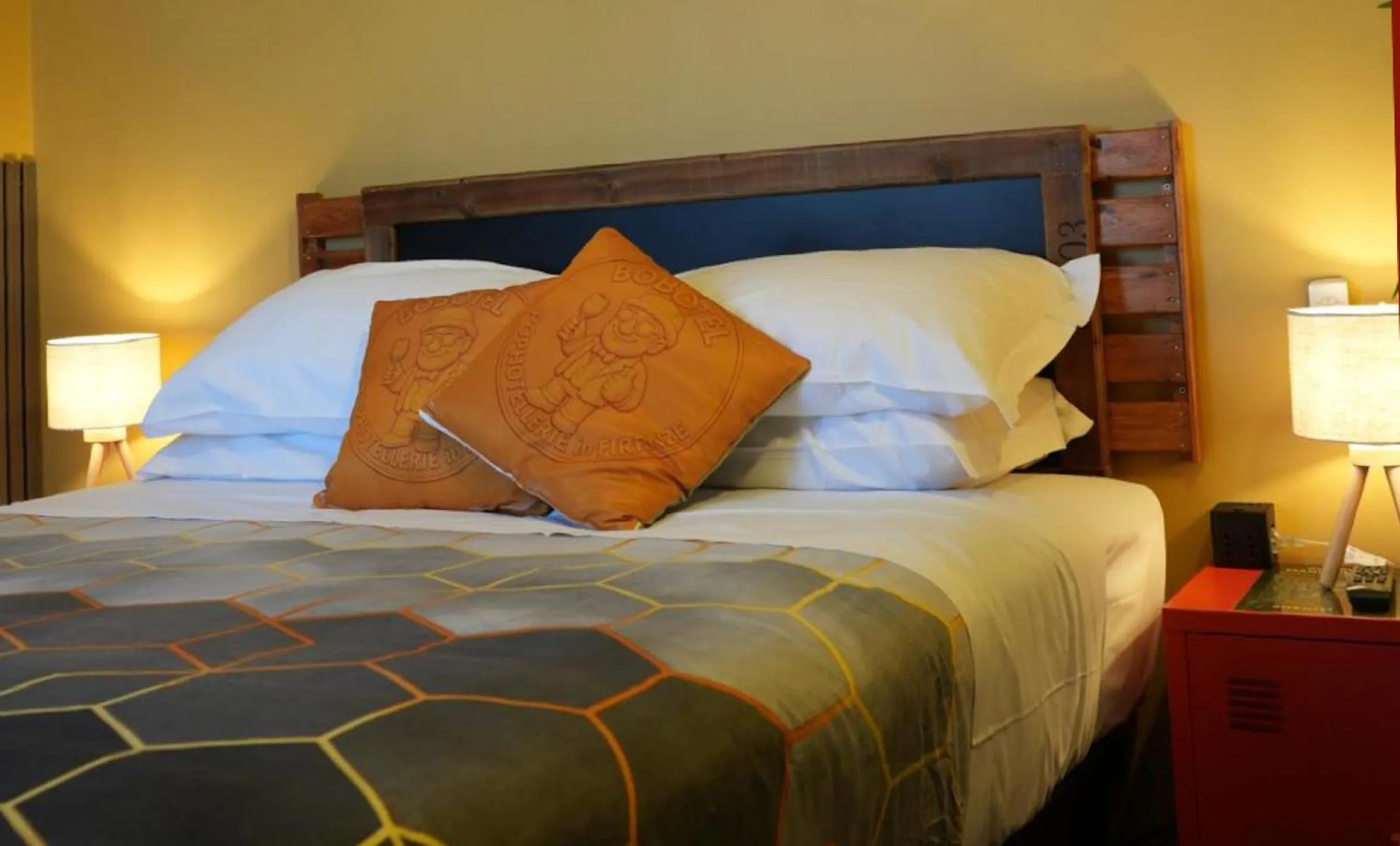 Bedroom, Bed in BOBOTEL City Center