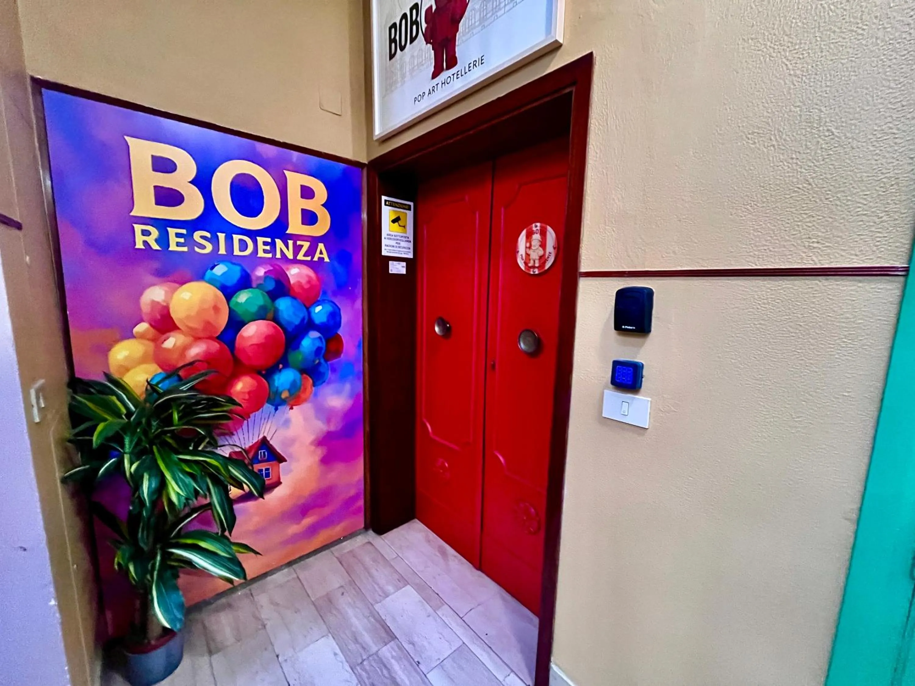 Property building in BOBOTEL ROOMS City Center