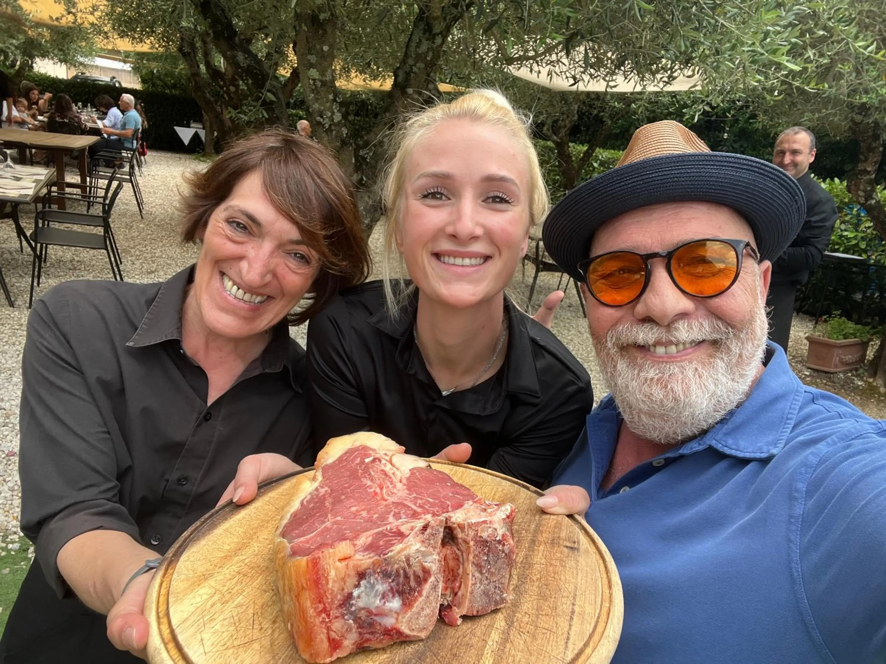 Food and drinks in BOBOTEL ROOMS City Center