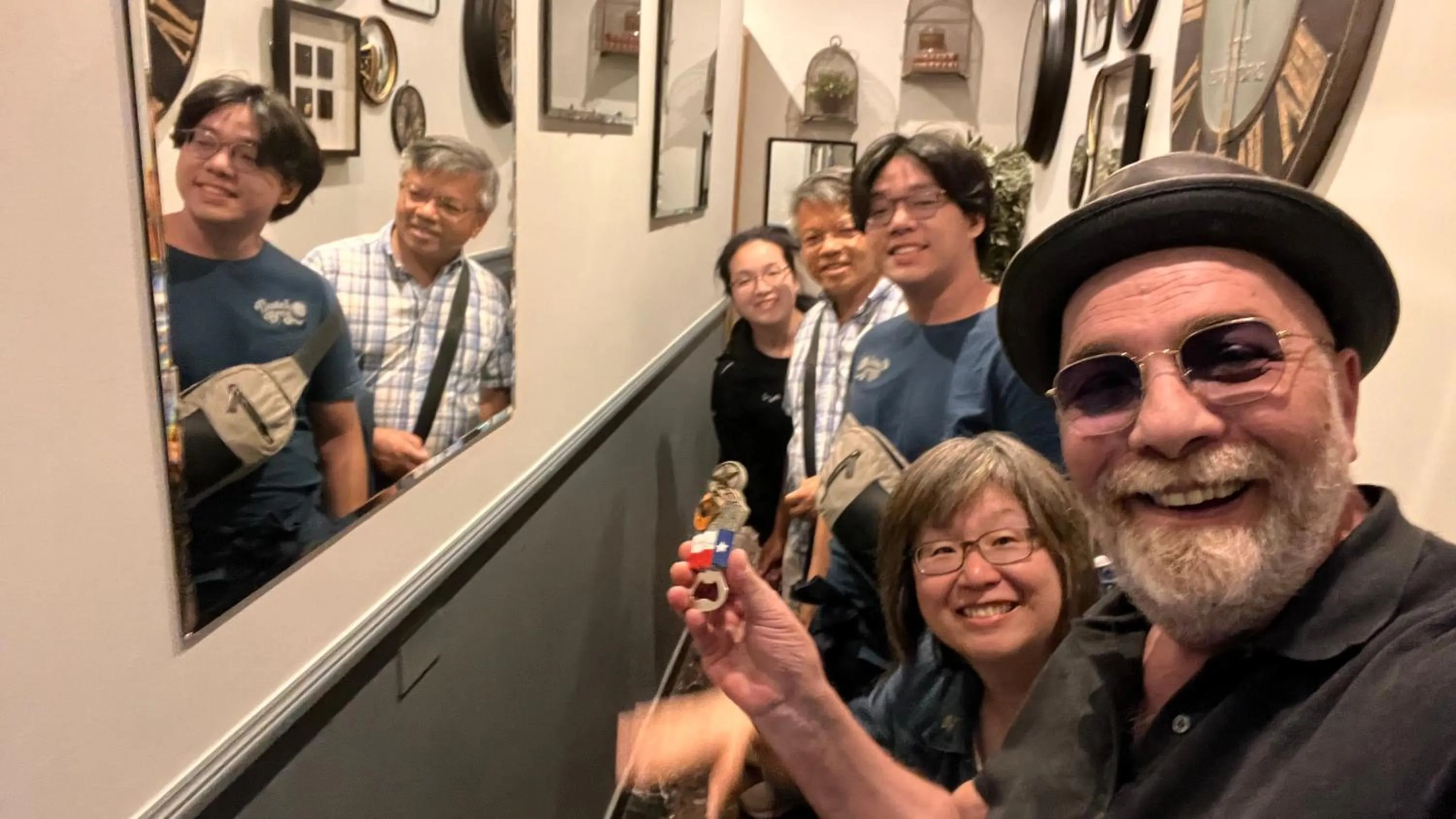 People in BOBOTEL ROOMS City Center