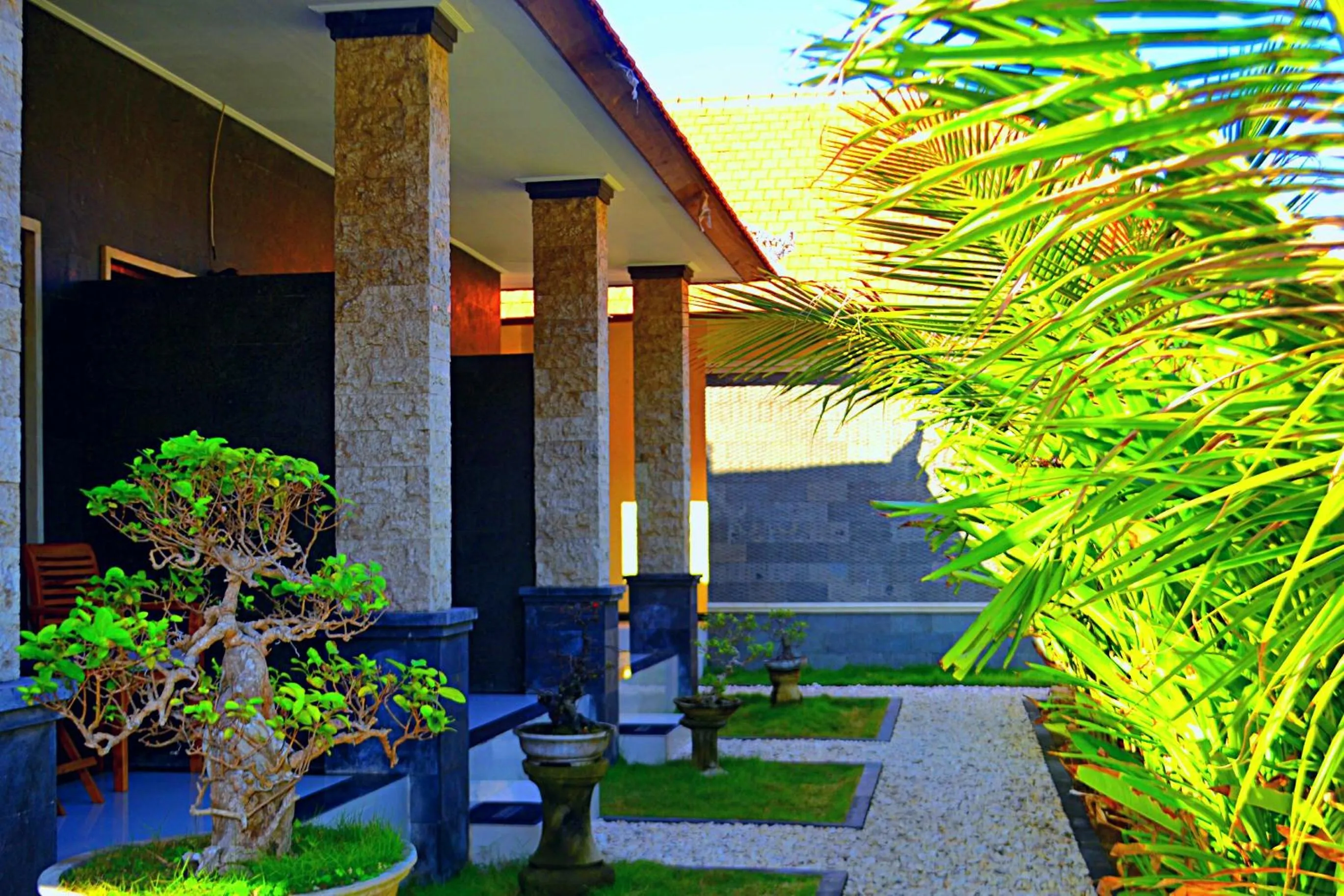 Garden in Cave Beach Bungalow