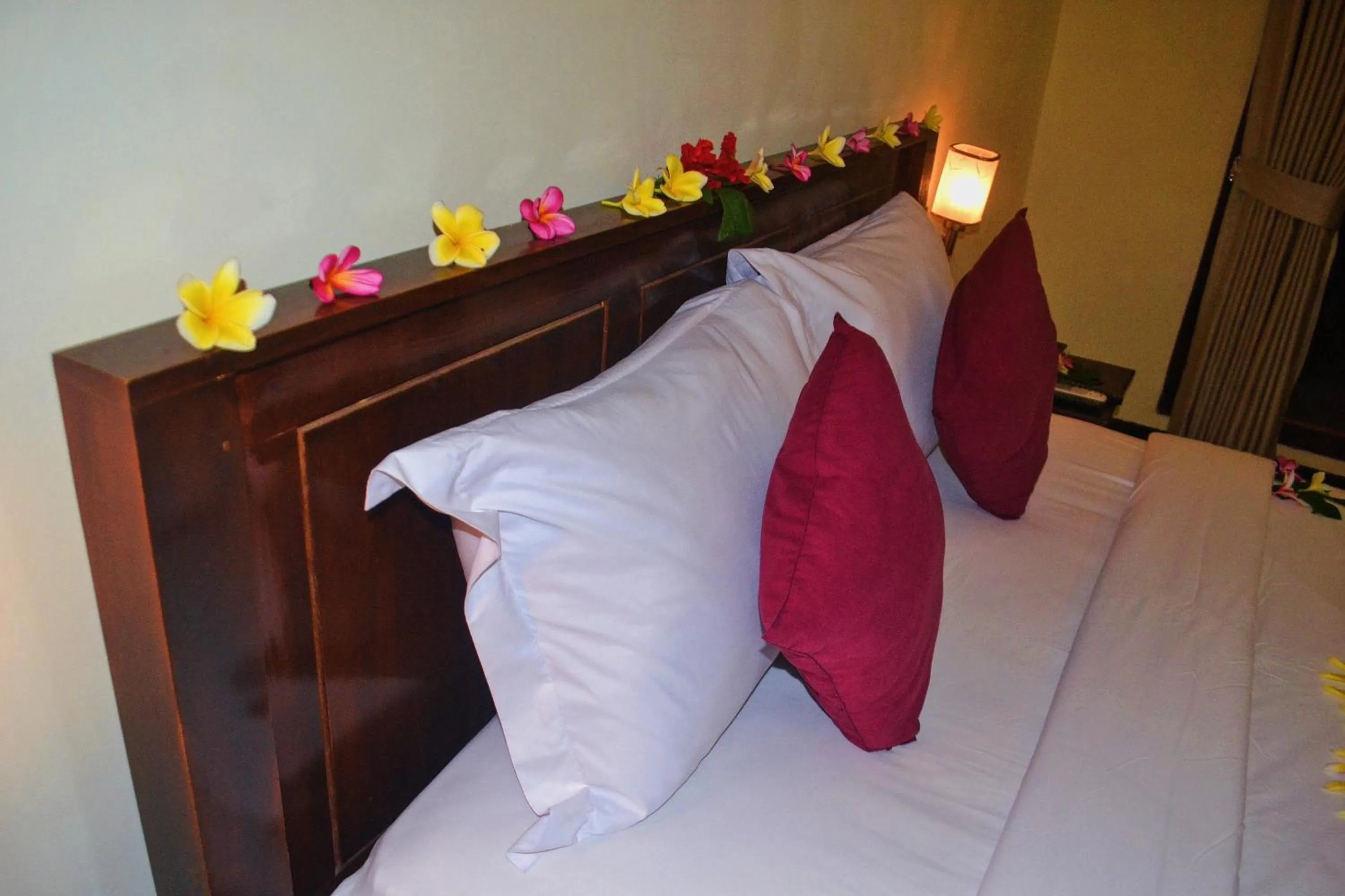 Bed in Cave Beach Bungalow