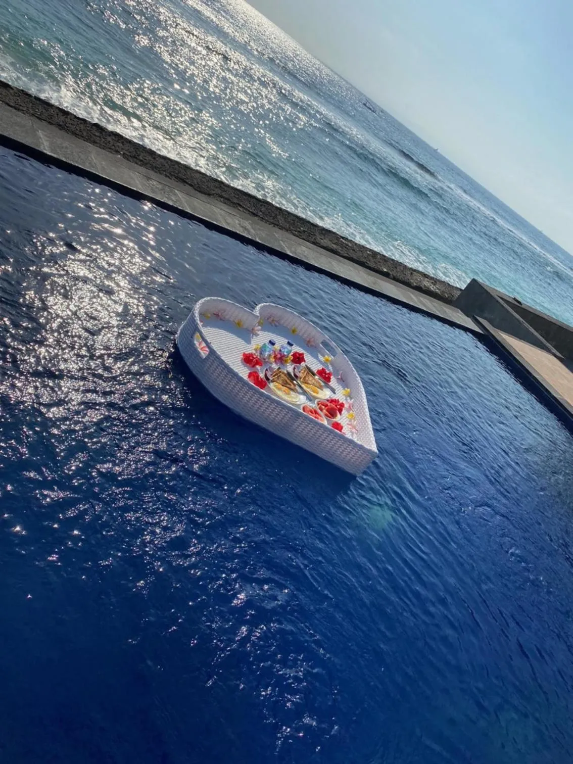Swimming pool in Cave Beach Bungalow