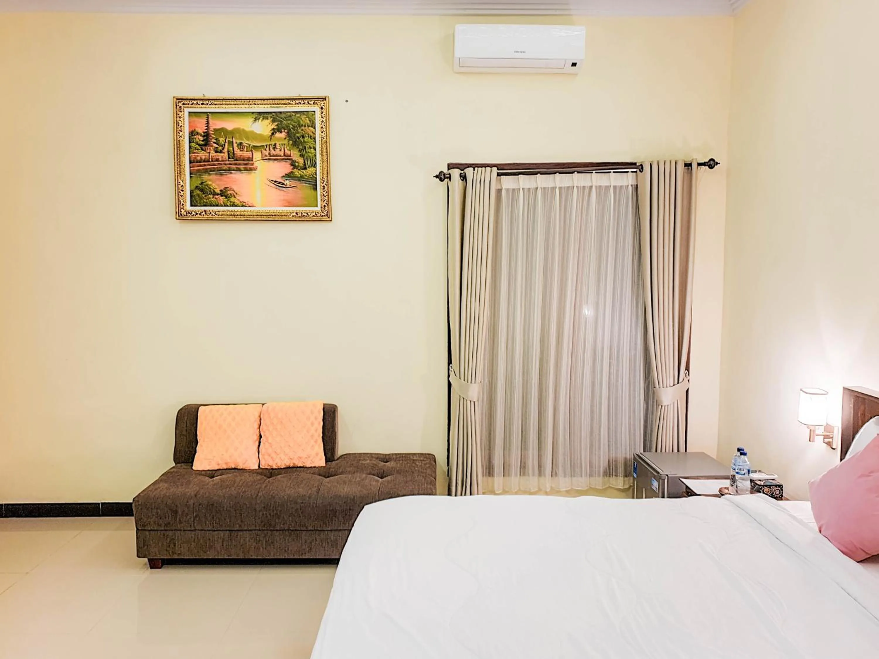 Bed in Cave Beach Bungalow