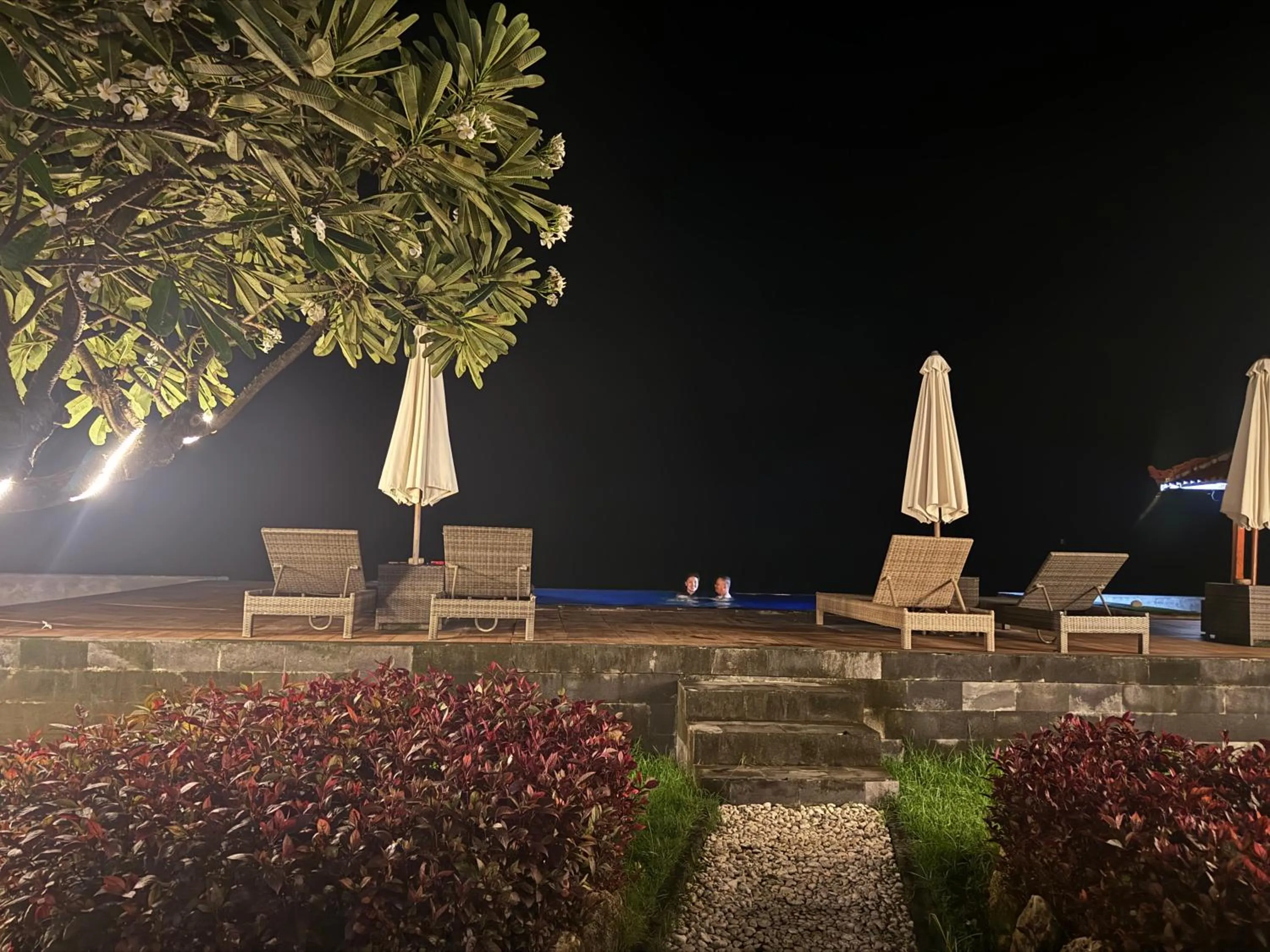 Property building in Cave Beach Bungalow