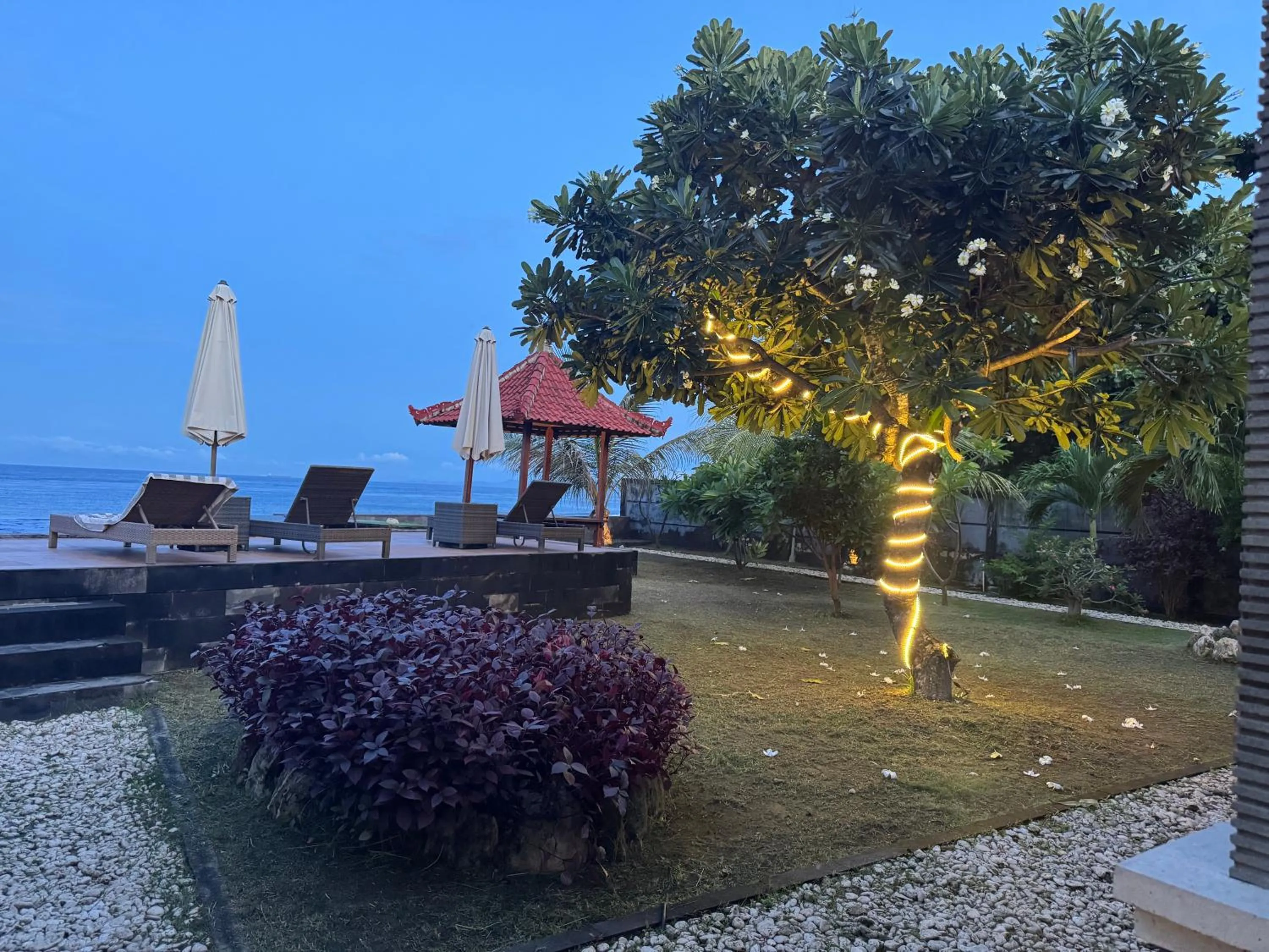 Property building in Cave Beach Bungalow