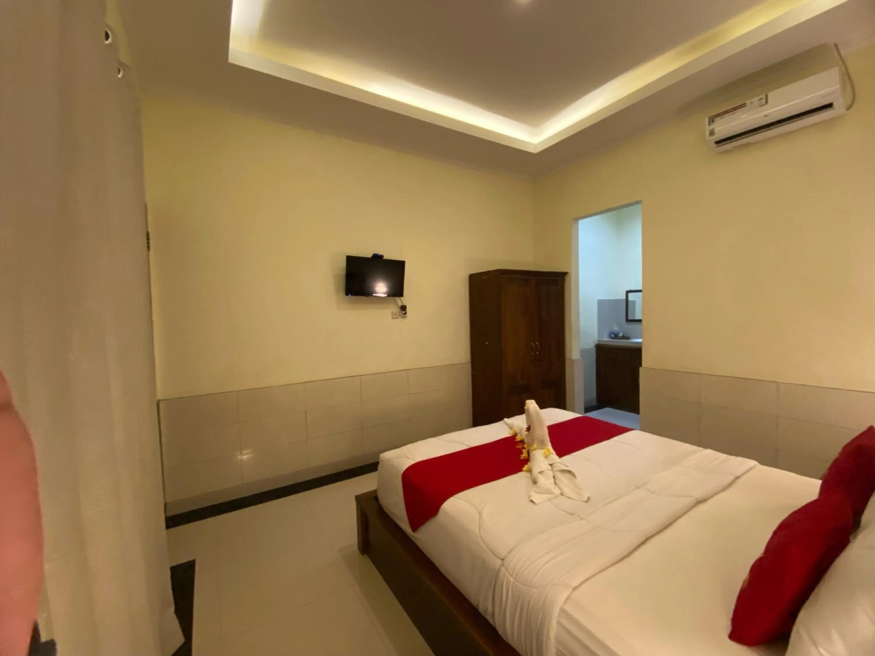 Bed in Cave Beach Bungalow