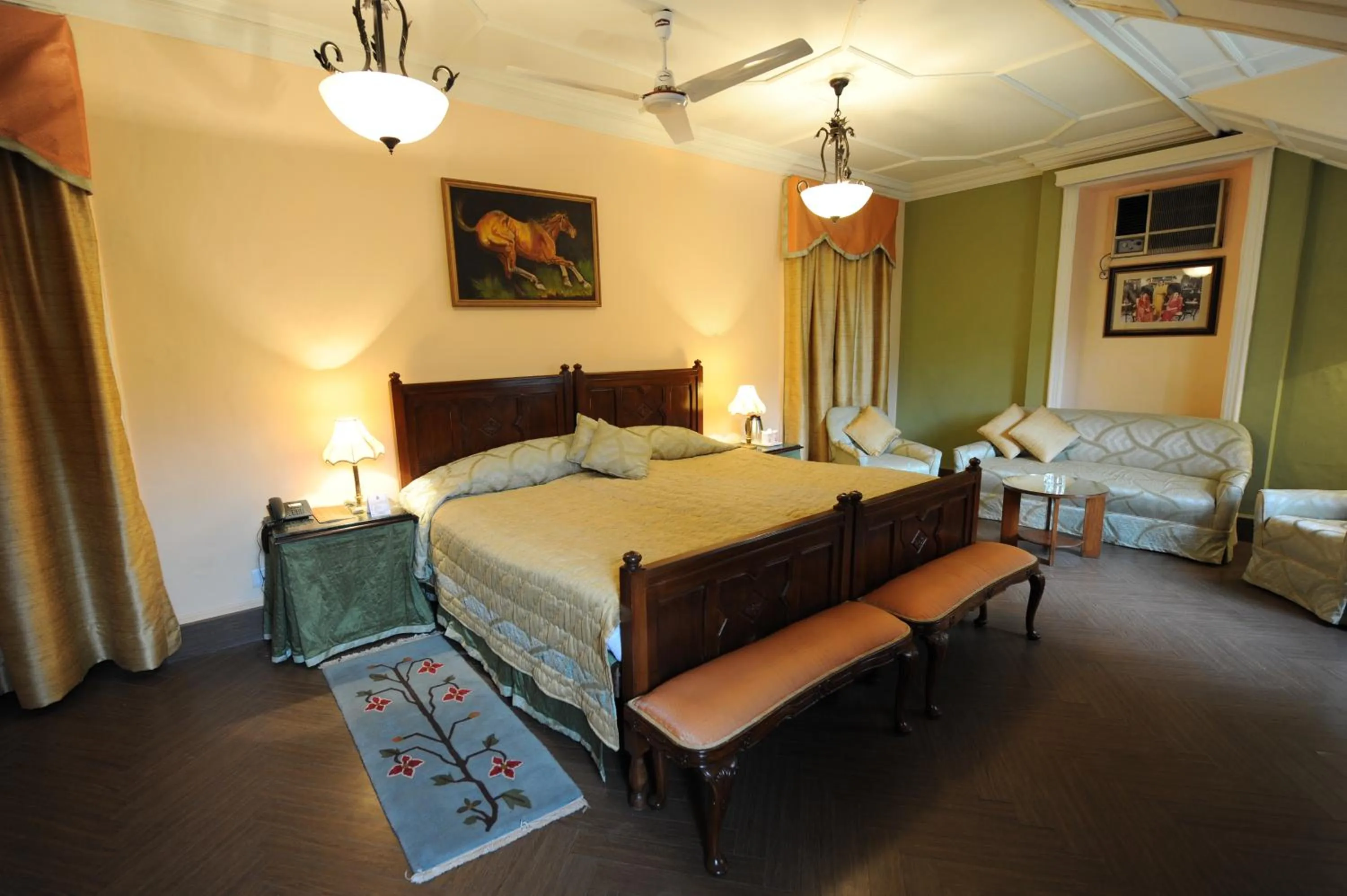 Bed in WelcomHeritage Taragarh Palace