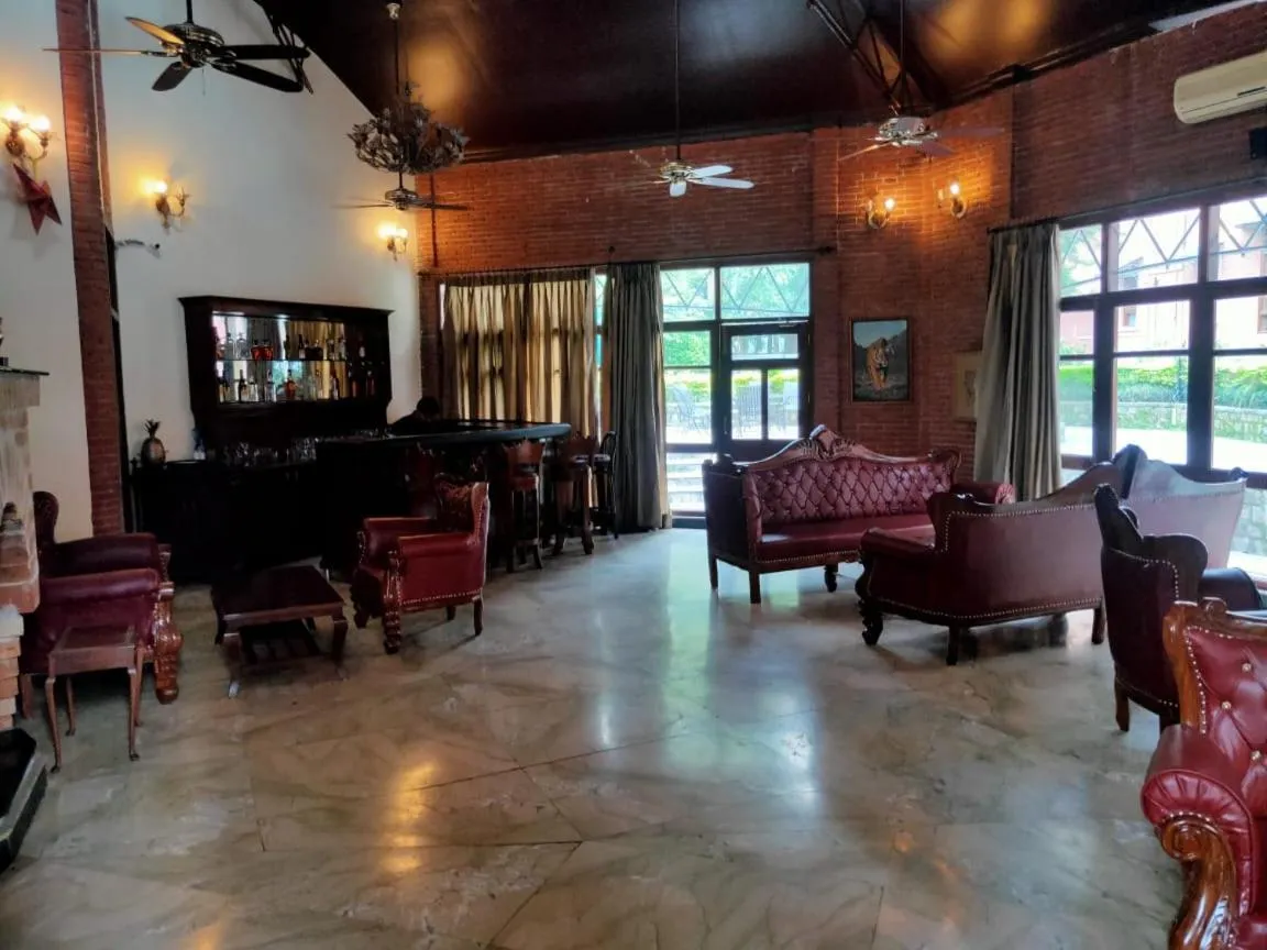 Lounge or bar in WelcomHeritage Taragarh Palace