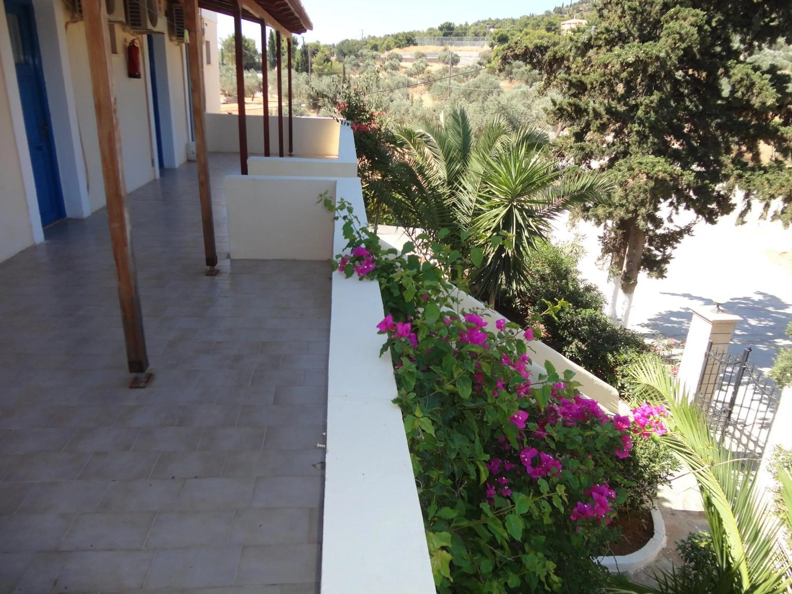 Day in Lianos Hotel Apartments