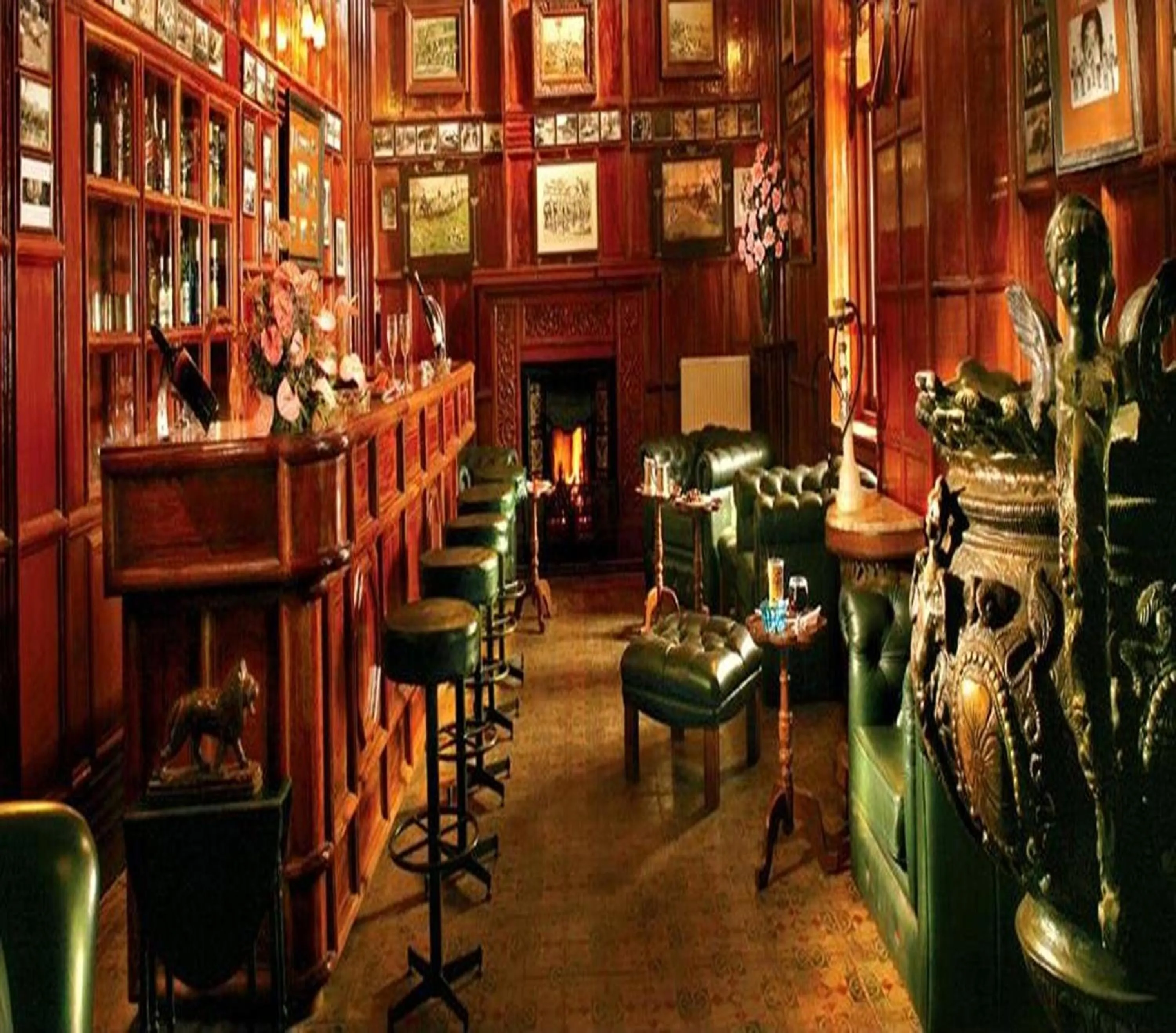 Restaurant/places to eat in WelcomHeritage Fernhills Royal Palace