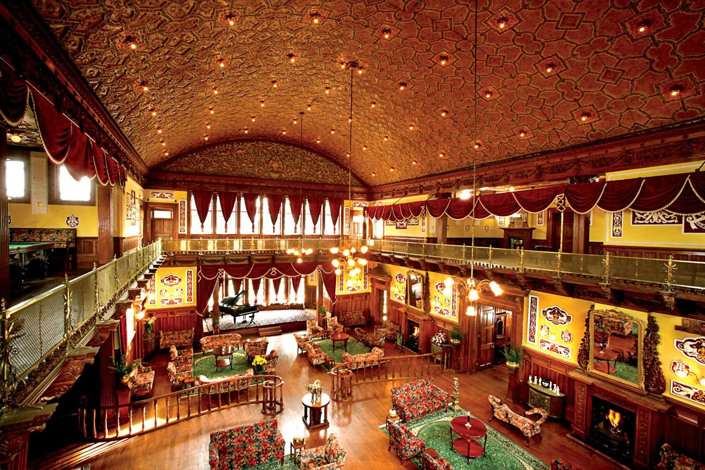 Lobby or reception in WelcomHeritage Fernhills Royal Palace