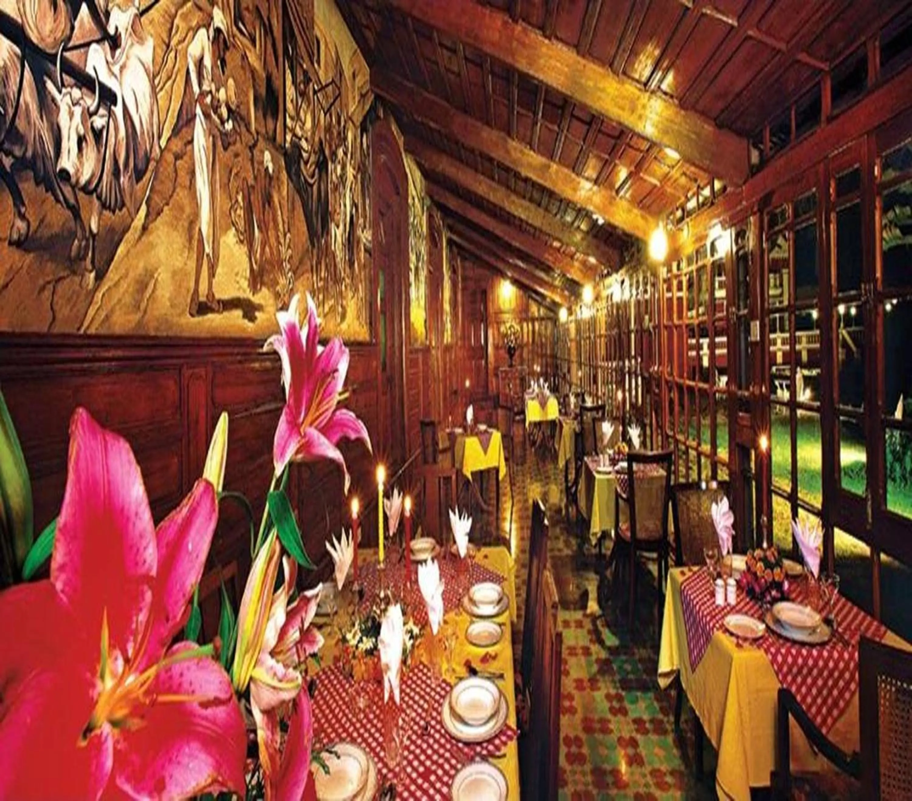 Restaurant/places to eat in WelcomHeritage Fernhills Royal Palace