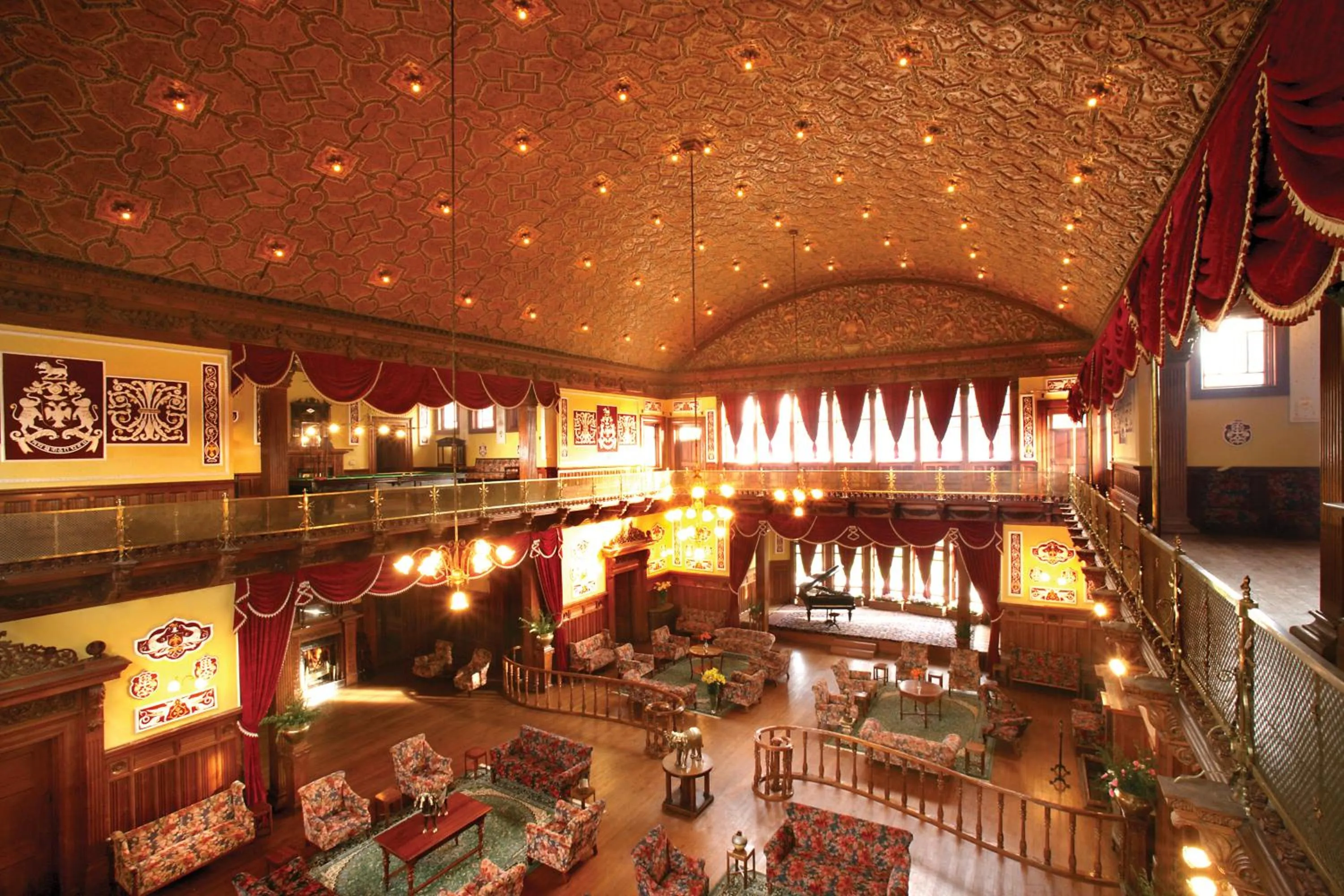Lobby or reception in WelcomHeritage Fernhills Royal Palace