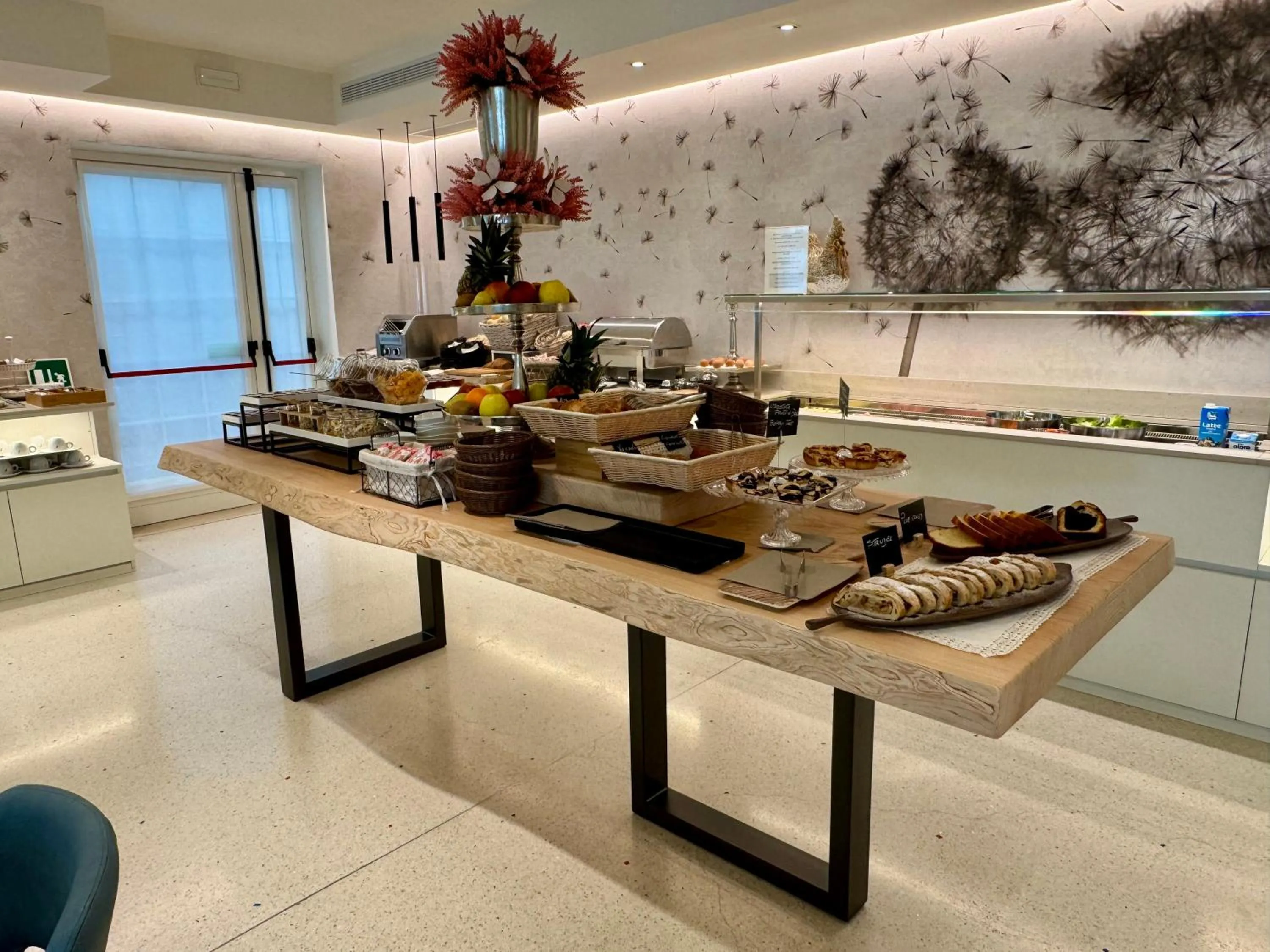 Breakfast in Hotel Castiglione