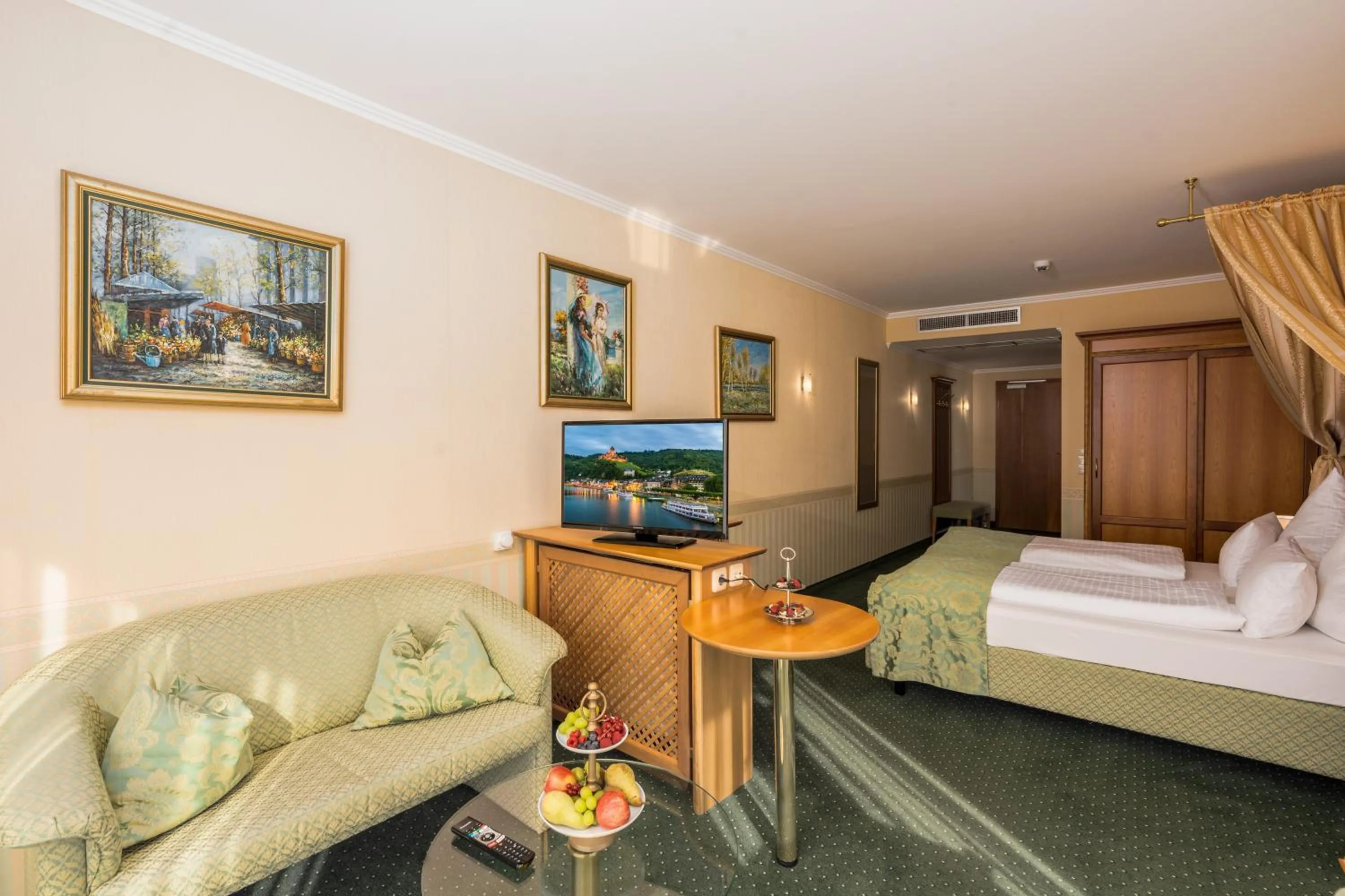 Photo of the whole room, Bed in Moselstern Hotel Brixiade &Triton